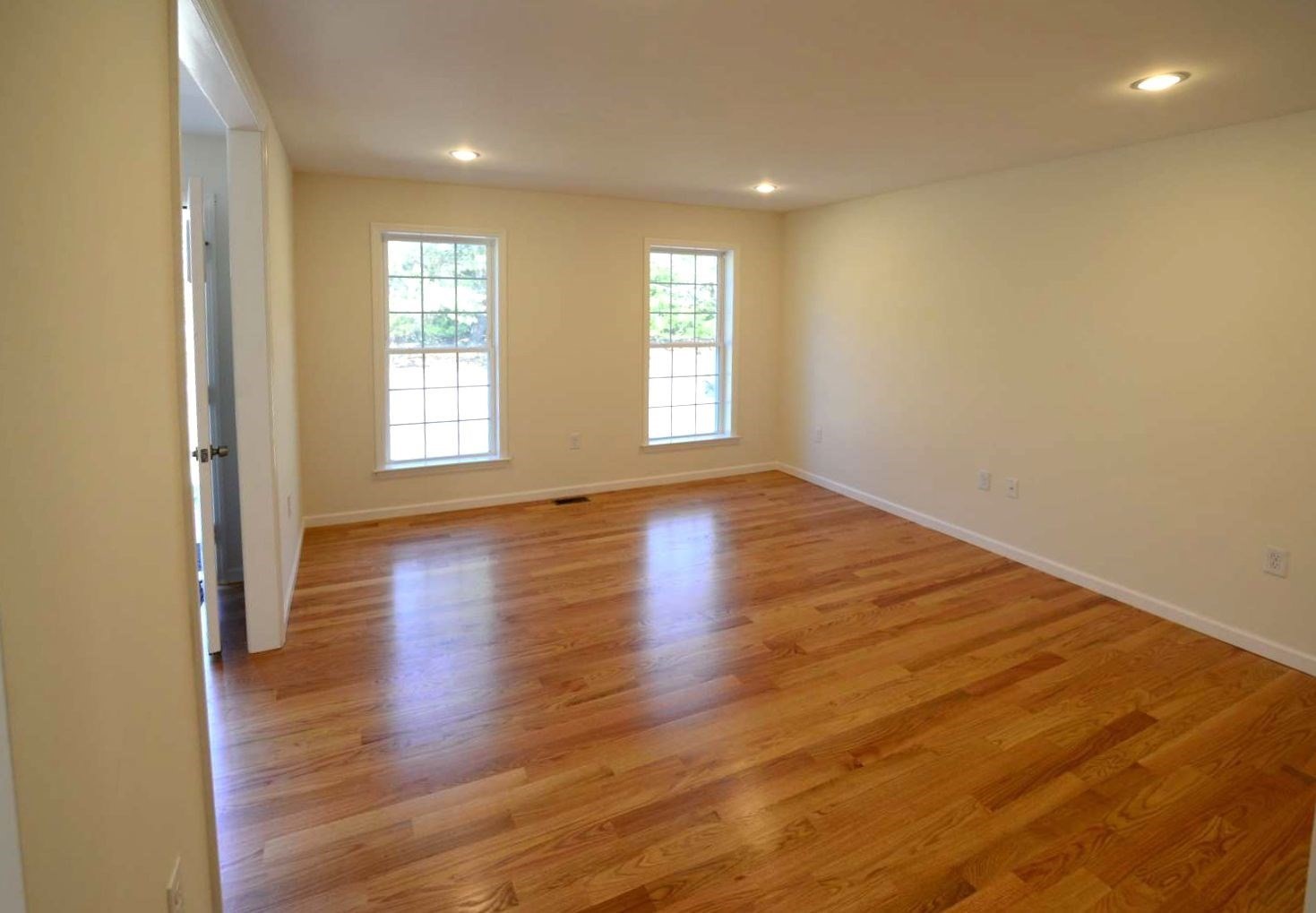 3 Sunnyside Ave, Wellesley, MA 02482 - Image 2