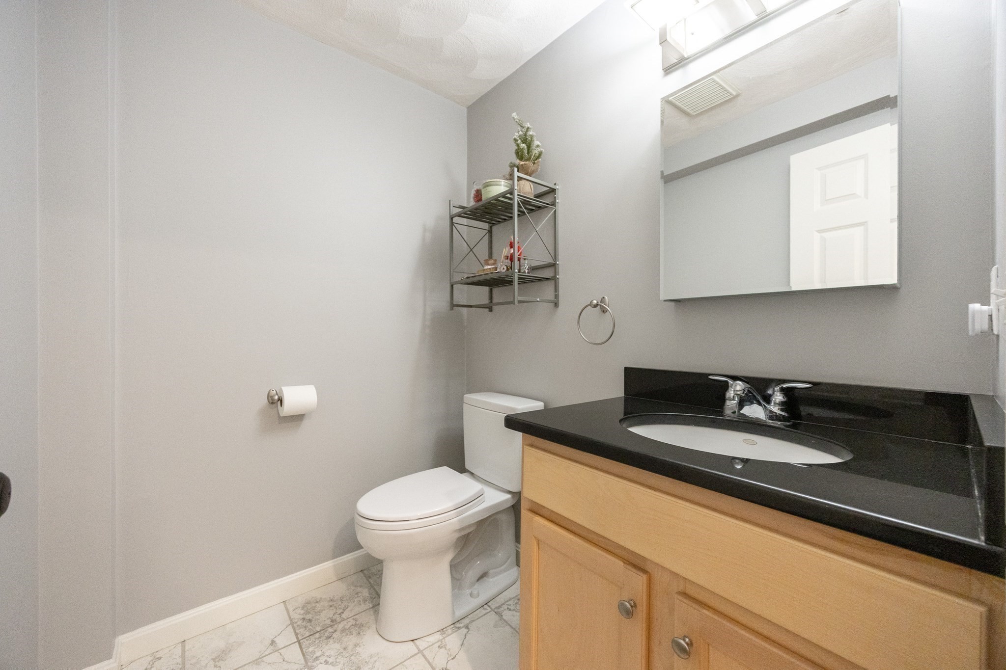 11 Endicott Unit 3, Peabody, MA 01960 - Image 12