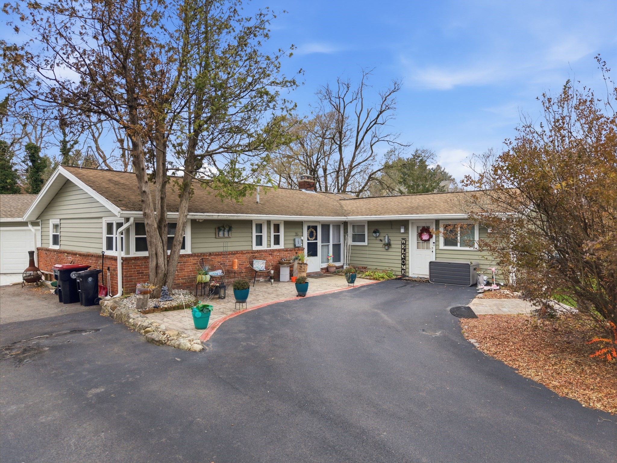 35 Errol Rd, Brockton, MA 02302 - Image 2