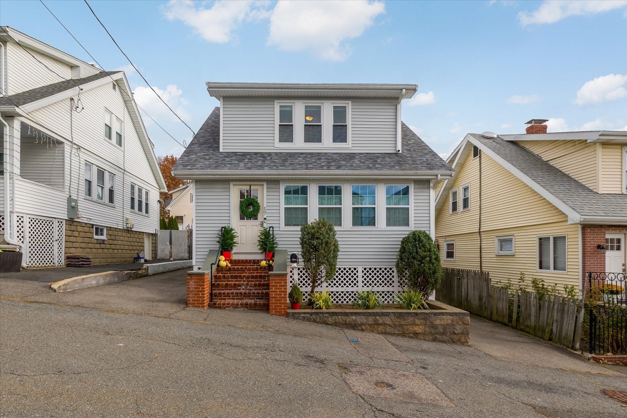 17 Raymond St, Medford, MA 02155 - Image 2