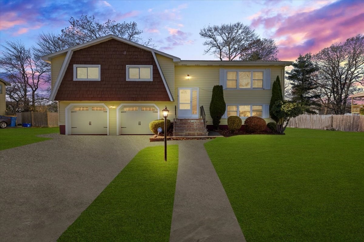 30 Hemlock Ter, Randolph, MA 02368 - Image 1