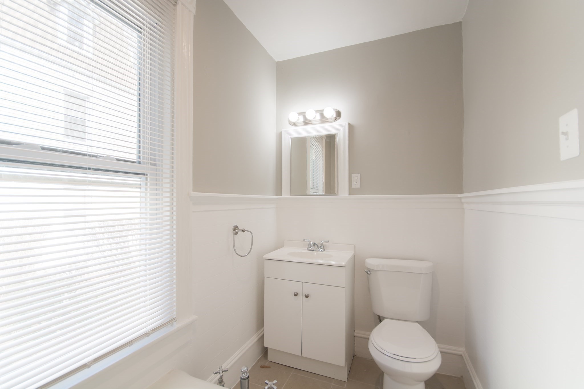 709 Second St, Fall River, MA 02721 - Image 15