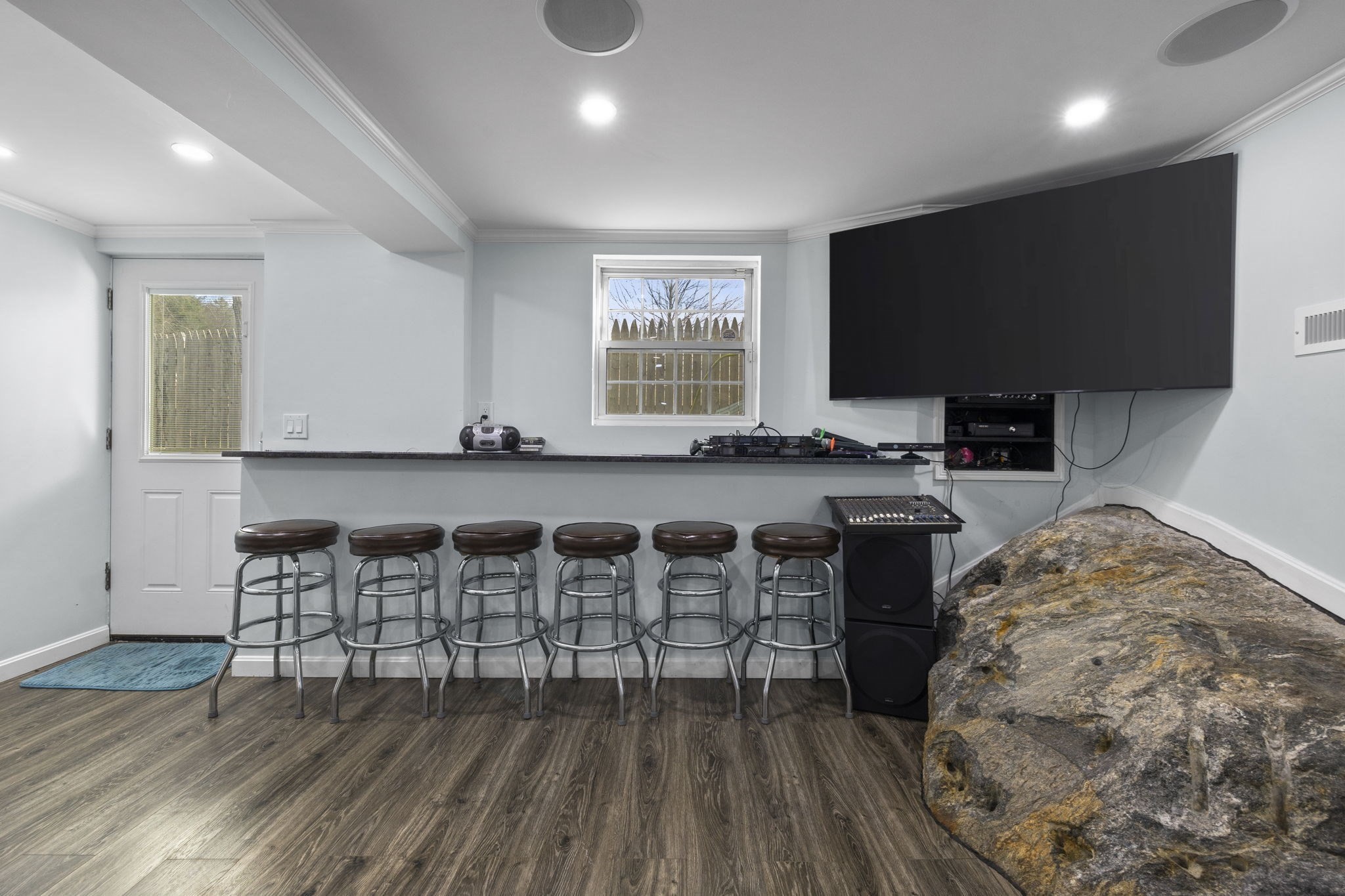 725 Main St, Bolton, MA 01740 - Image 25