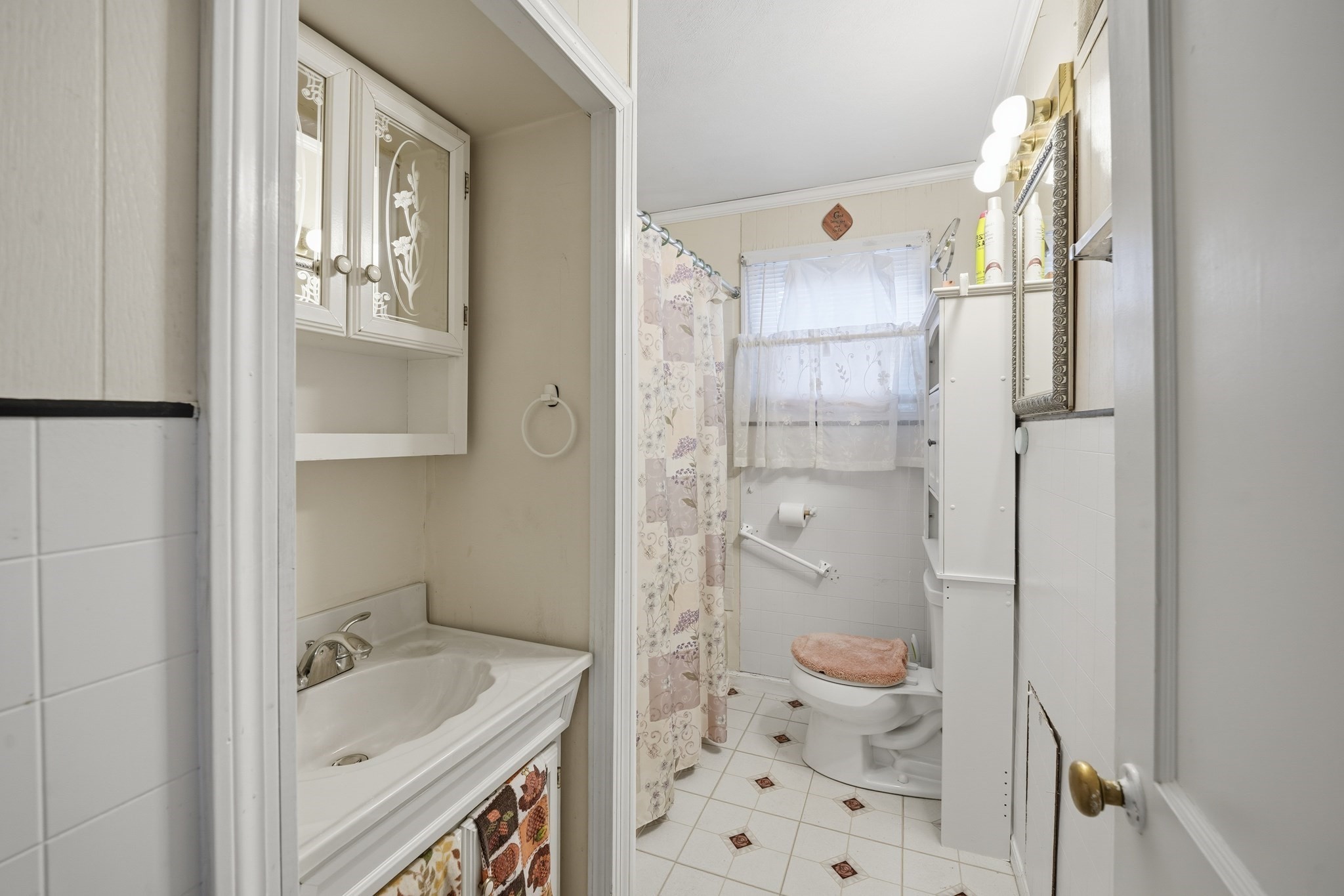 744 Bradley Rd, Springfield, MA 01109 - Image 12