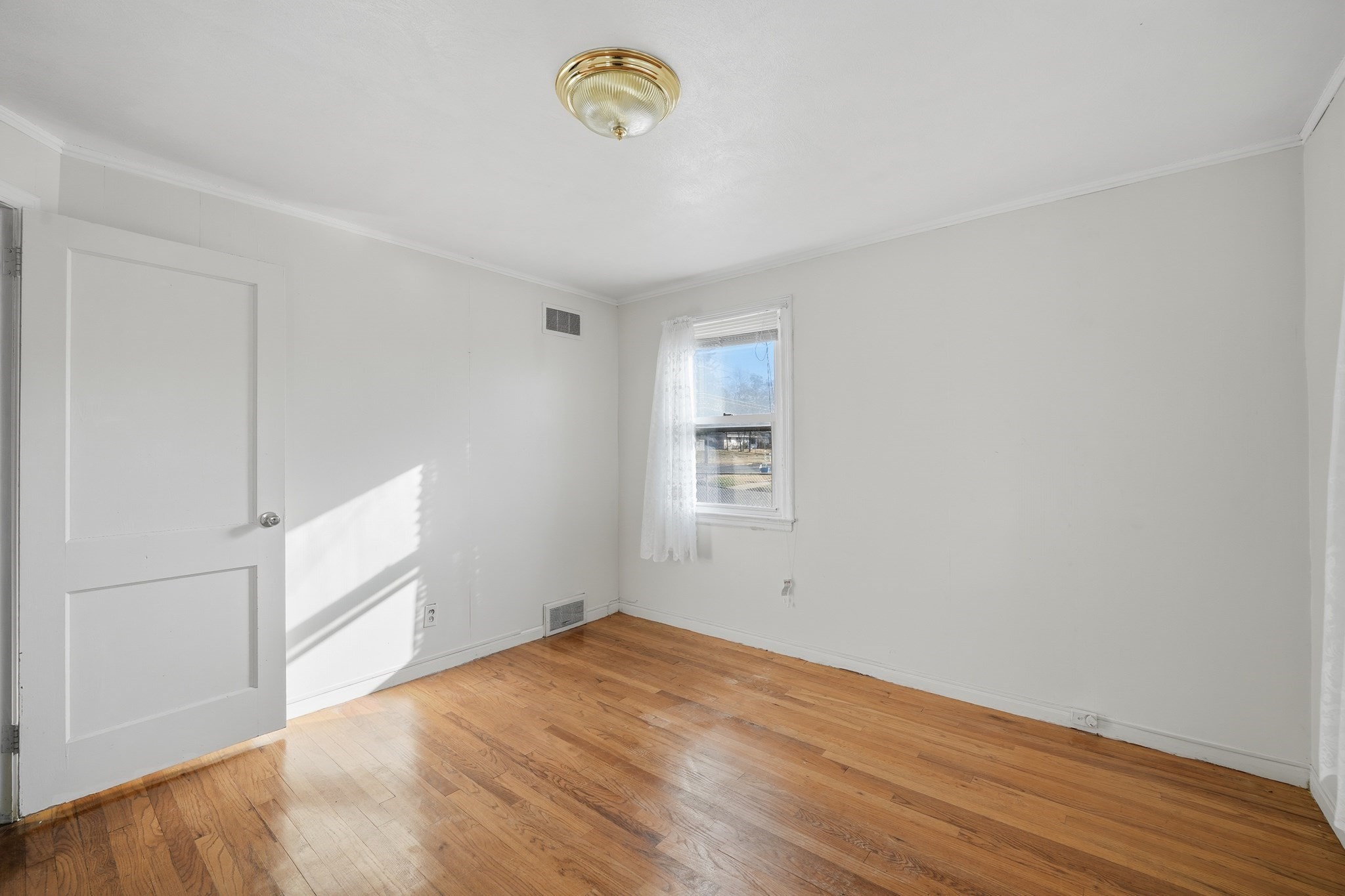 744 Bradley Rd, Springfield, MA 01109 - Image 18