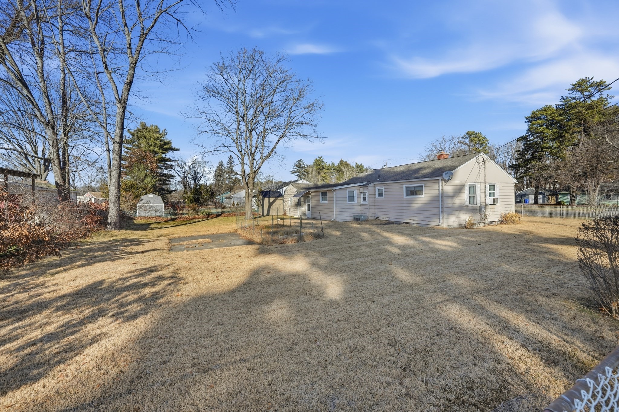 744 Bradley Rd, Springfield, MA 01109 - Image 4