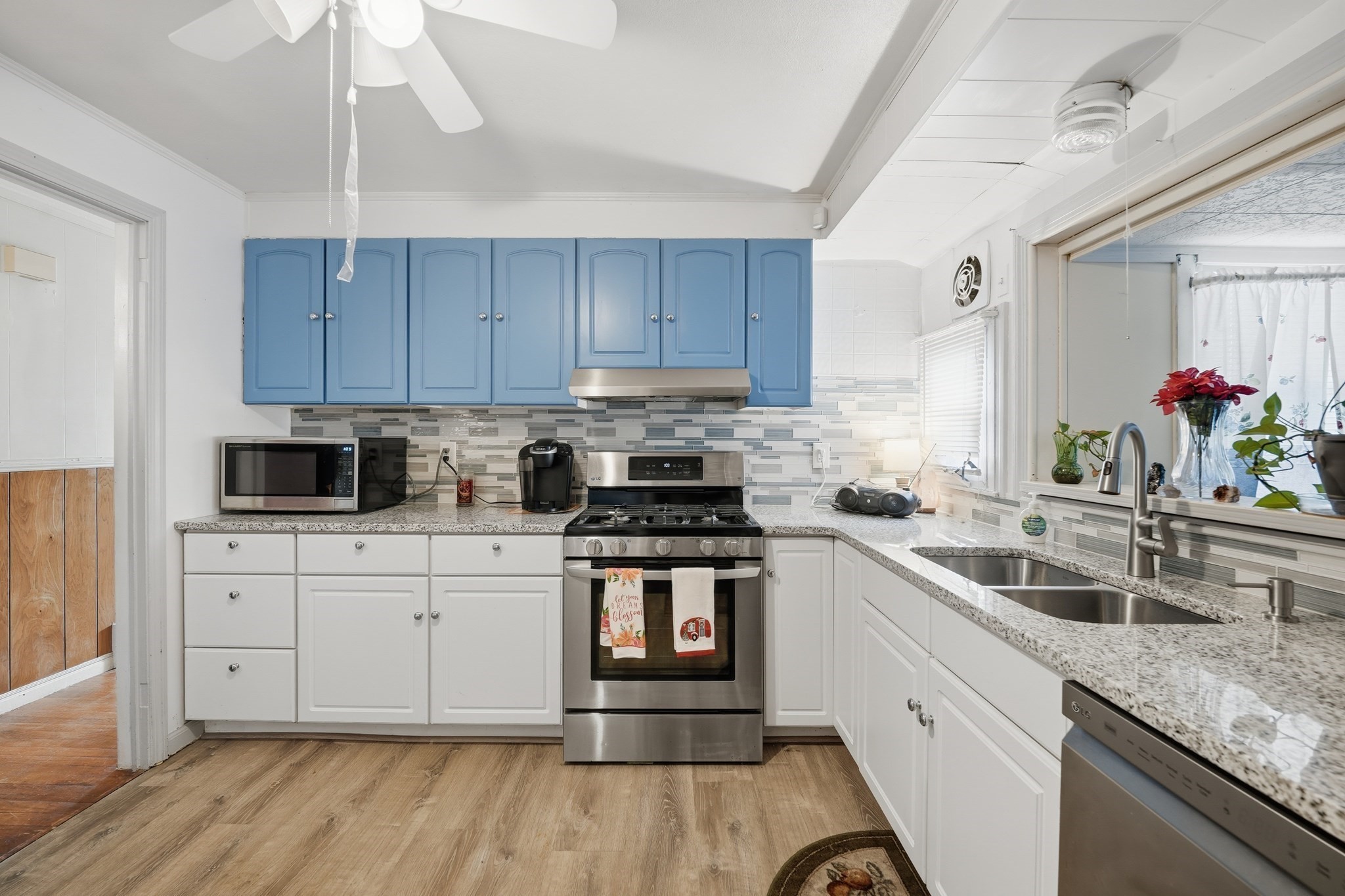 744 Bradley Rd, Springfield, MA 01109 - Image 9