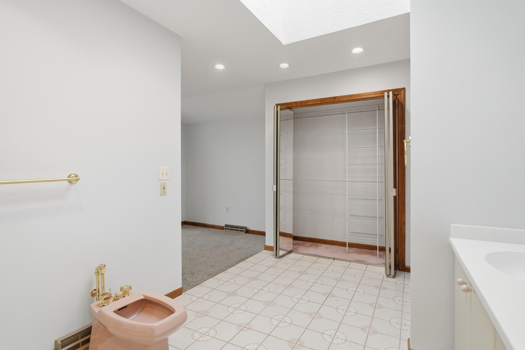 140 Waverly Rd, Ludlow, MA 01056 - Image 21