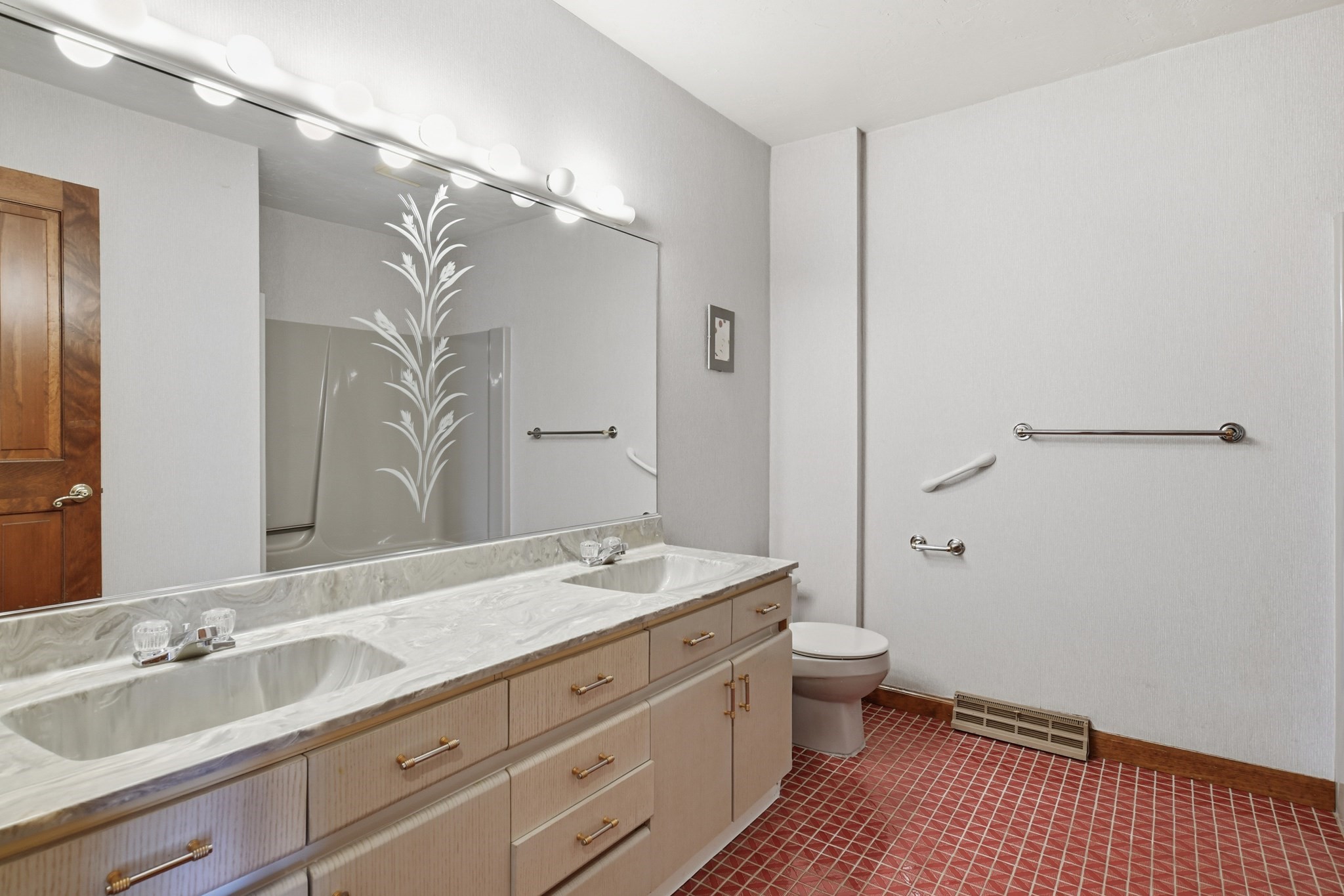 140 Waverly Rd, Ludlow, MA 01056 - Image 23