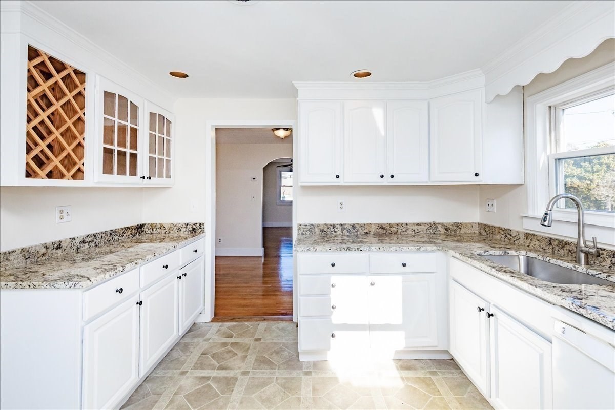 8 Pine St Unit 1, Peabody, MA 01960 - Image 4