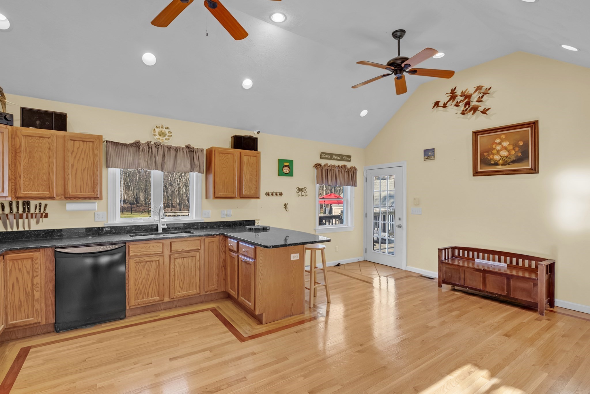 1572 Bridge St, Dracut, MA 01826 - Image 11