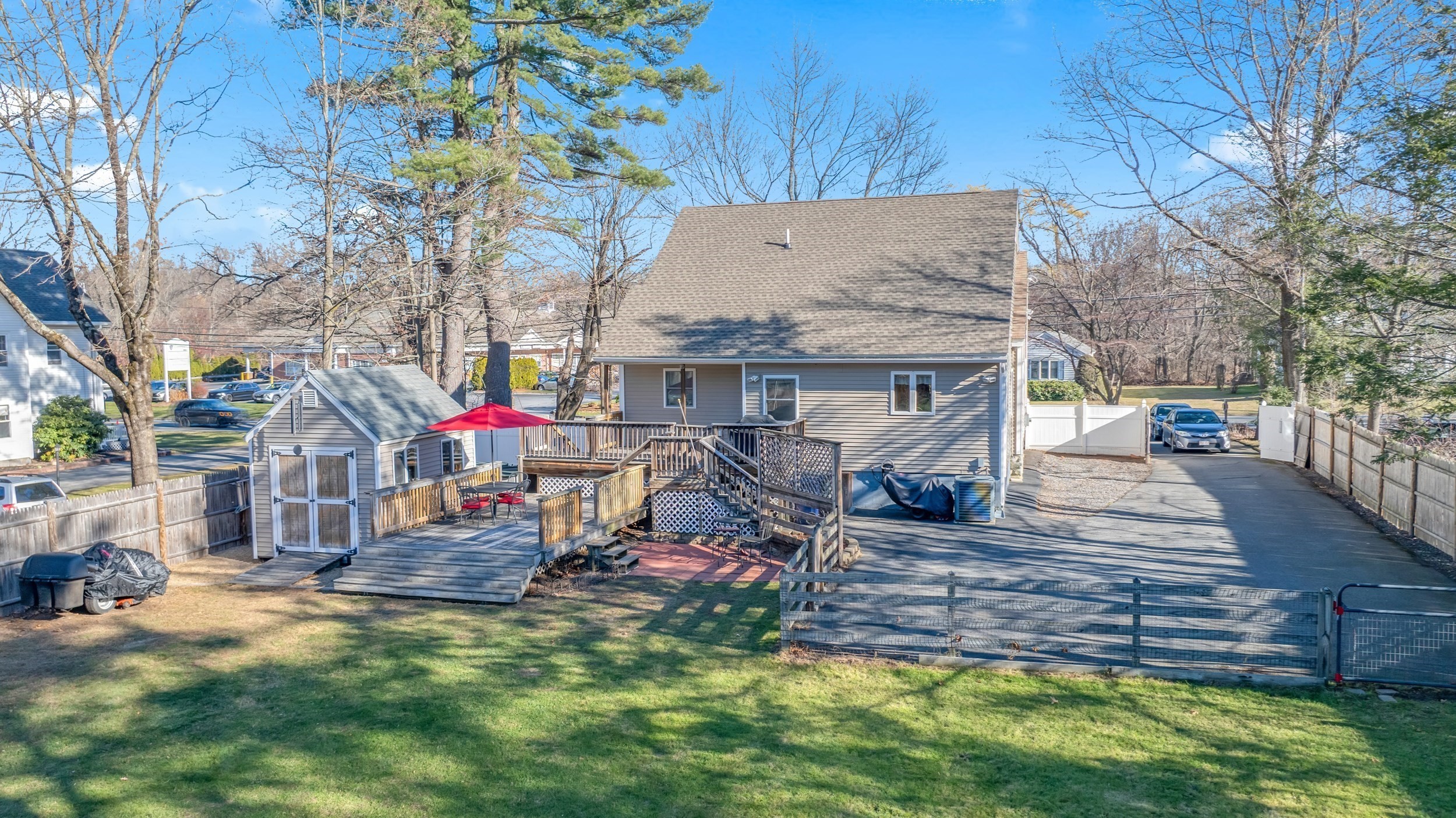 1572 Bridge St, Dracut, MA 01826 - Image 28