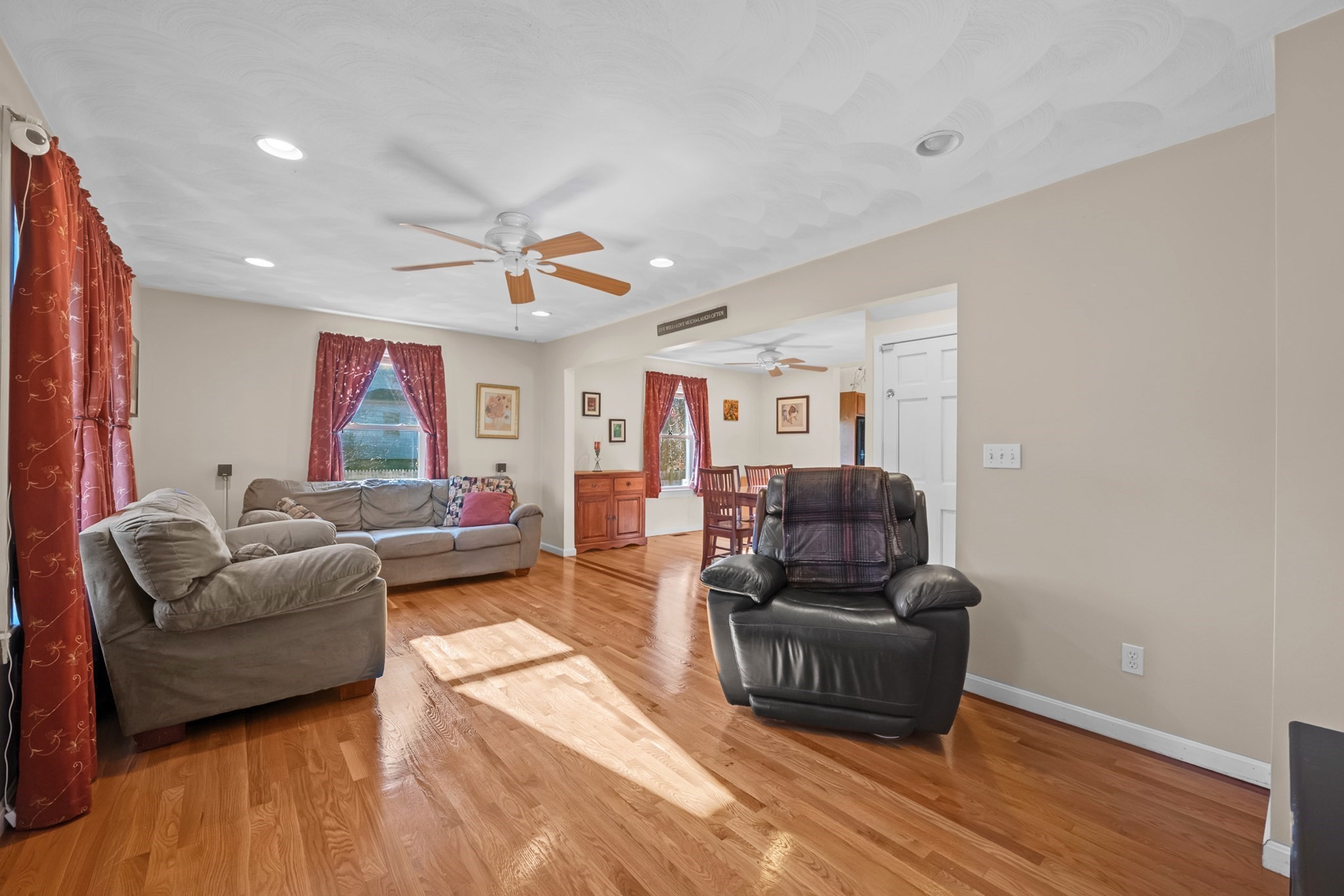 1572 Bridge St, Dracut, MA 01826 - Image 6
