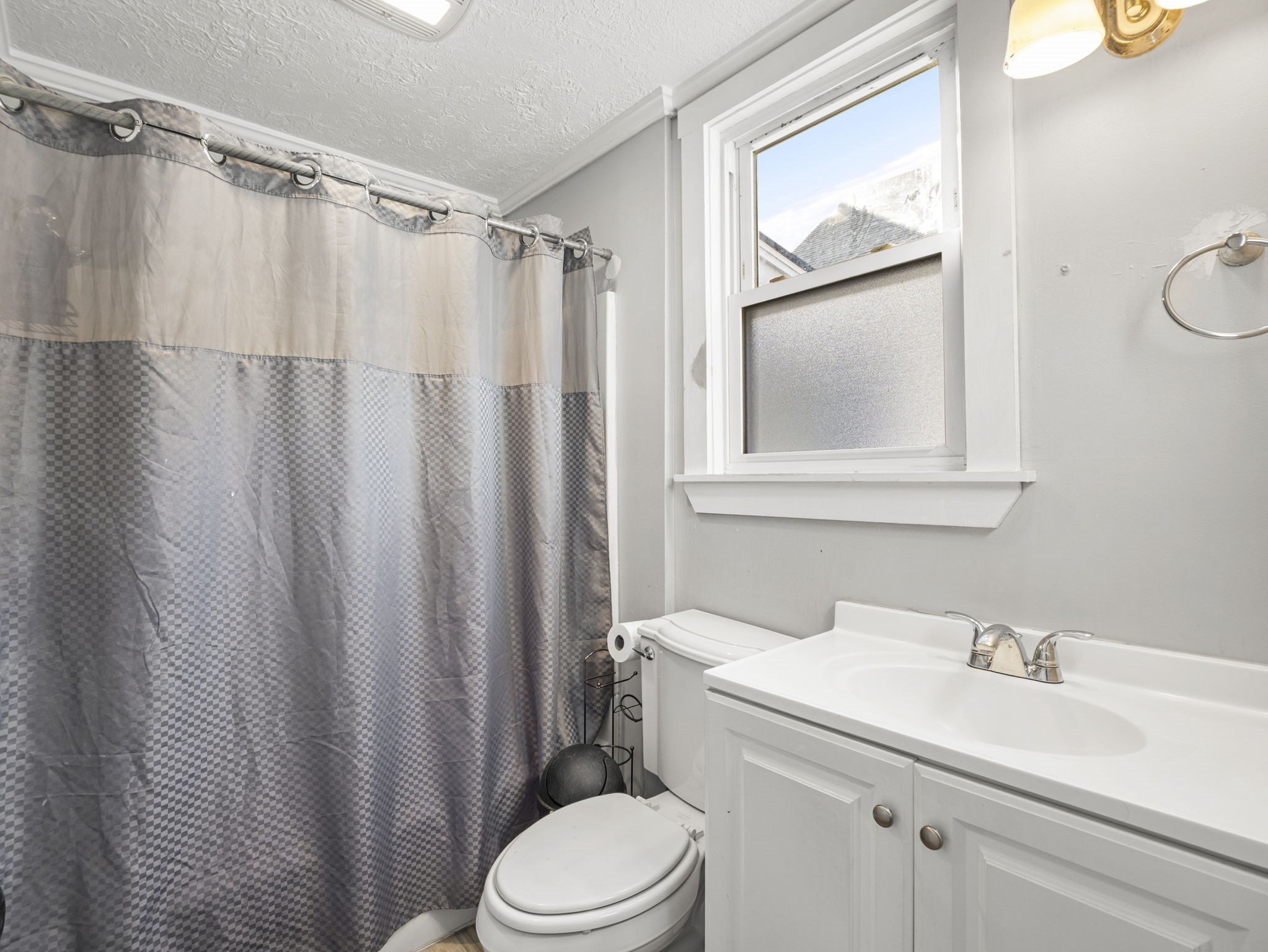 95 S Highland St, Lowell, MA 01852 - Image 20