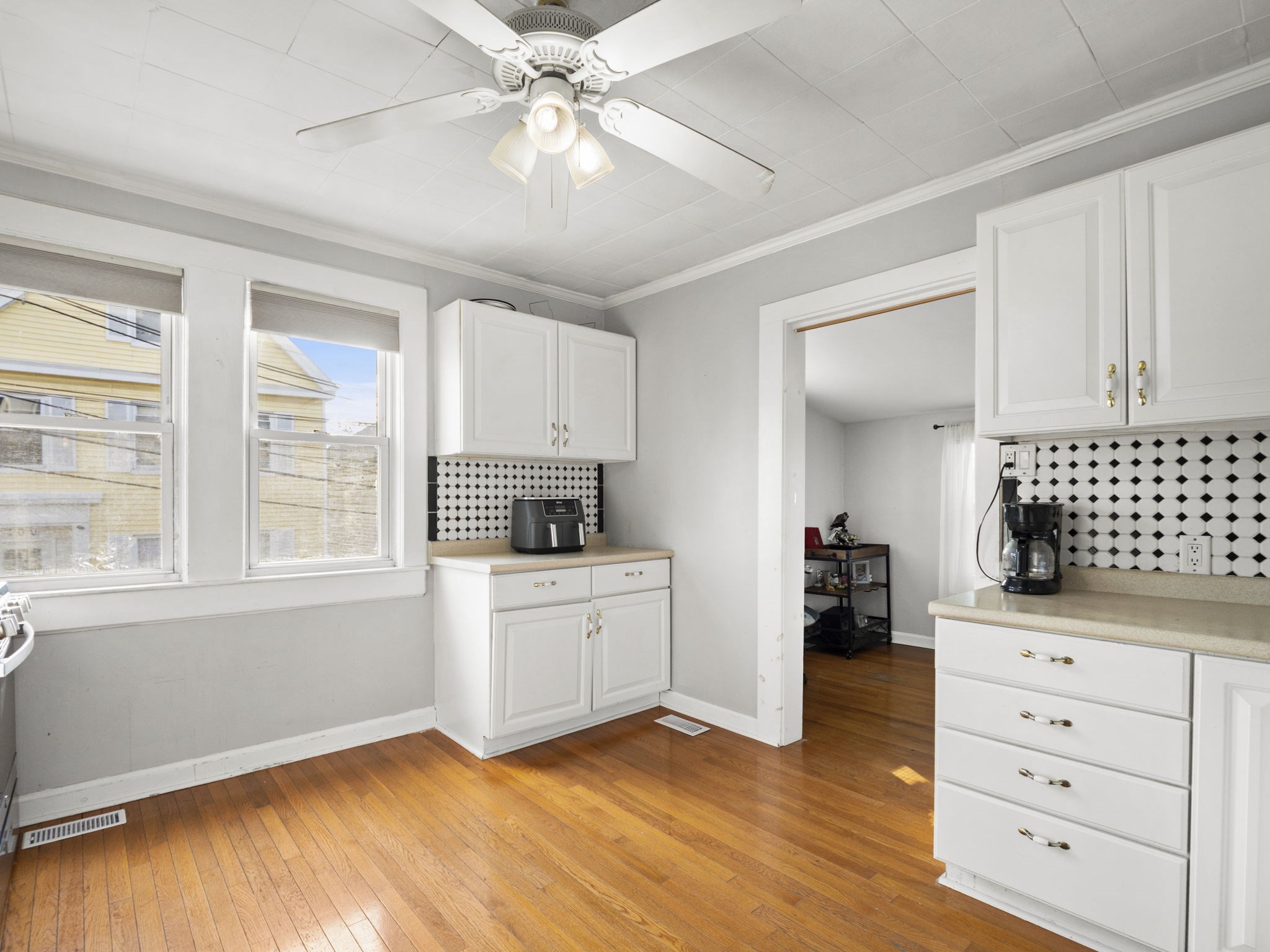 95 S Highland St, Lowell, MA 01852 - Image 8