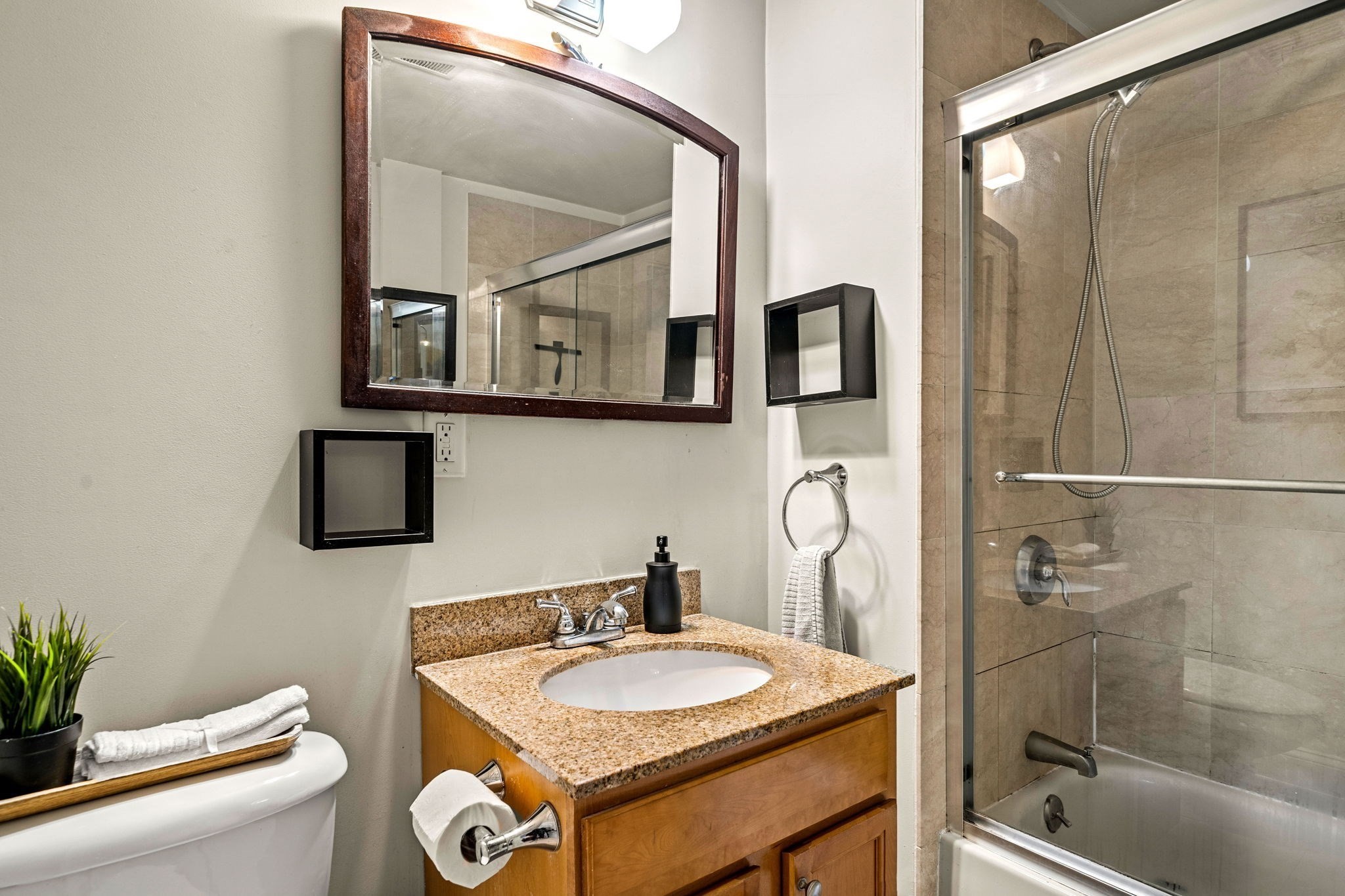 11 Cheriton Rd Unit 102, West Roxbury, Boston, MA 02132 - Image 22