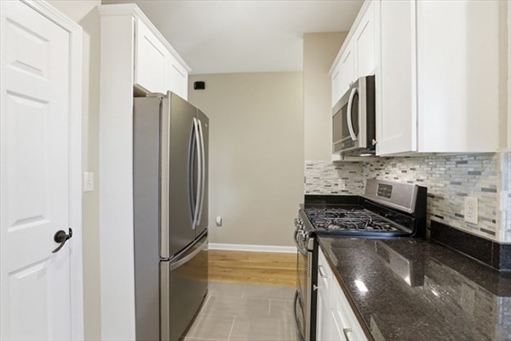 9 Montgomery Ave, Apt 1