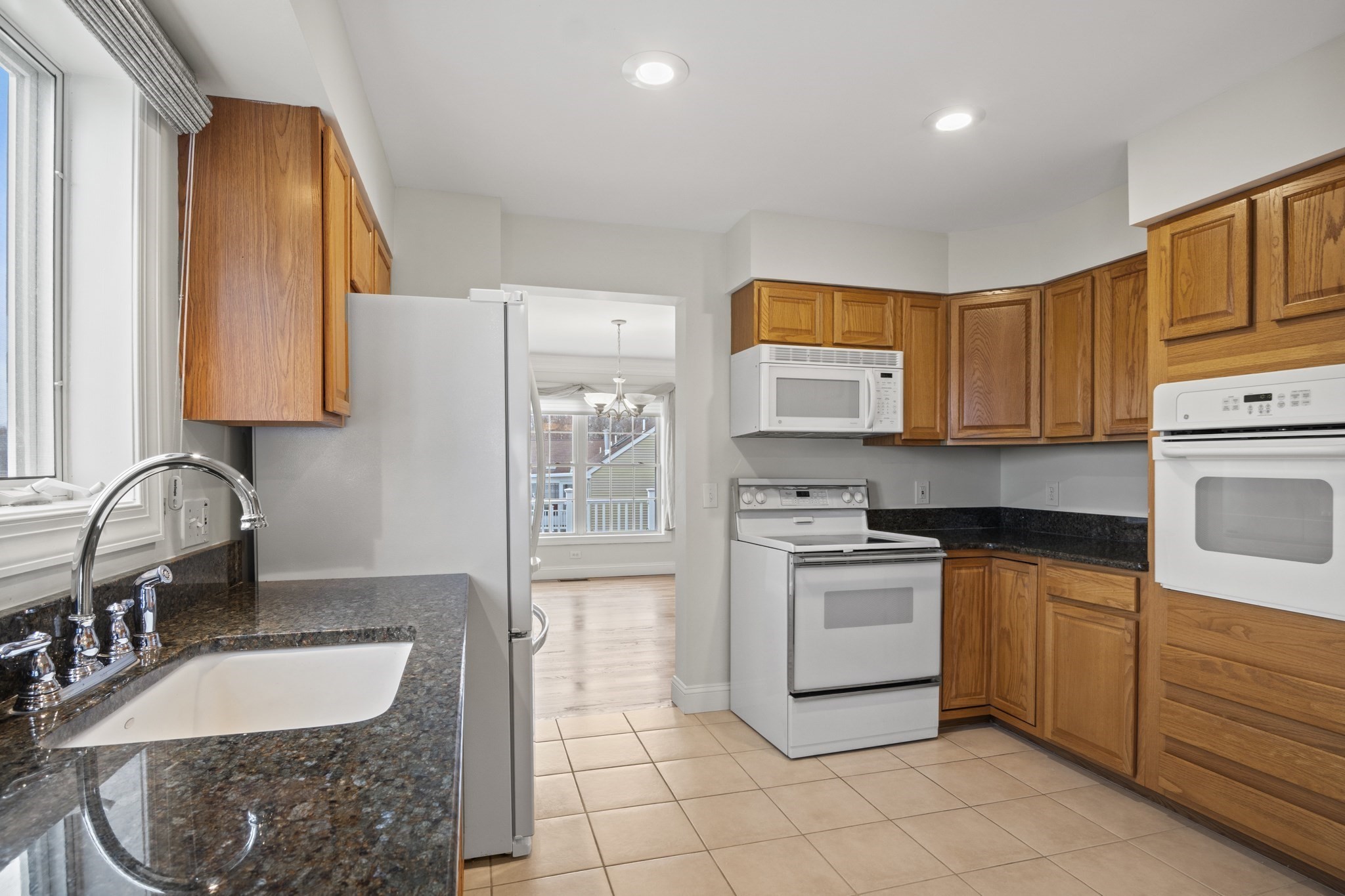 71 Hillside Village Drive Unit 71, West Boylston, MA 01583 - Image 4