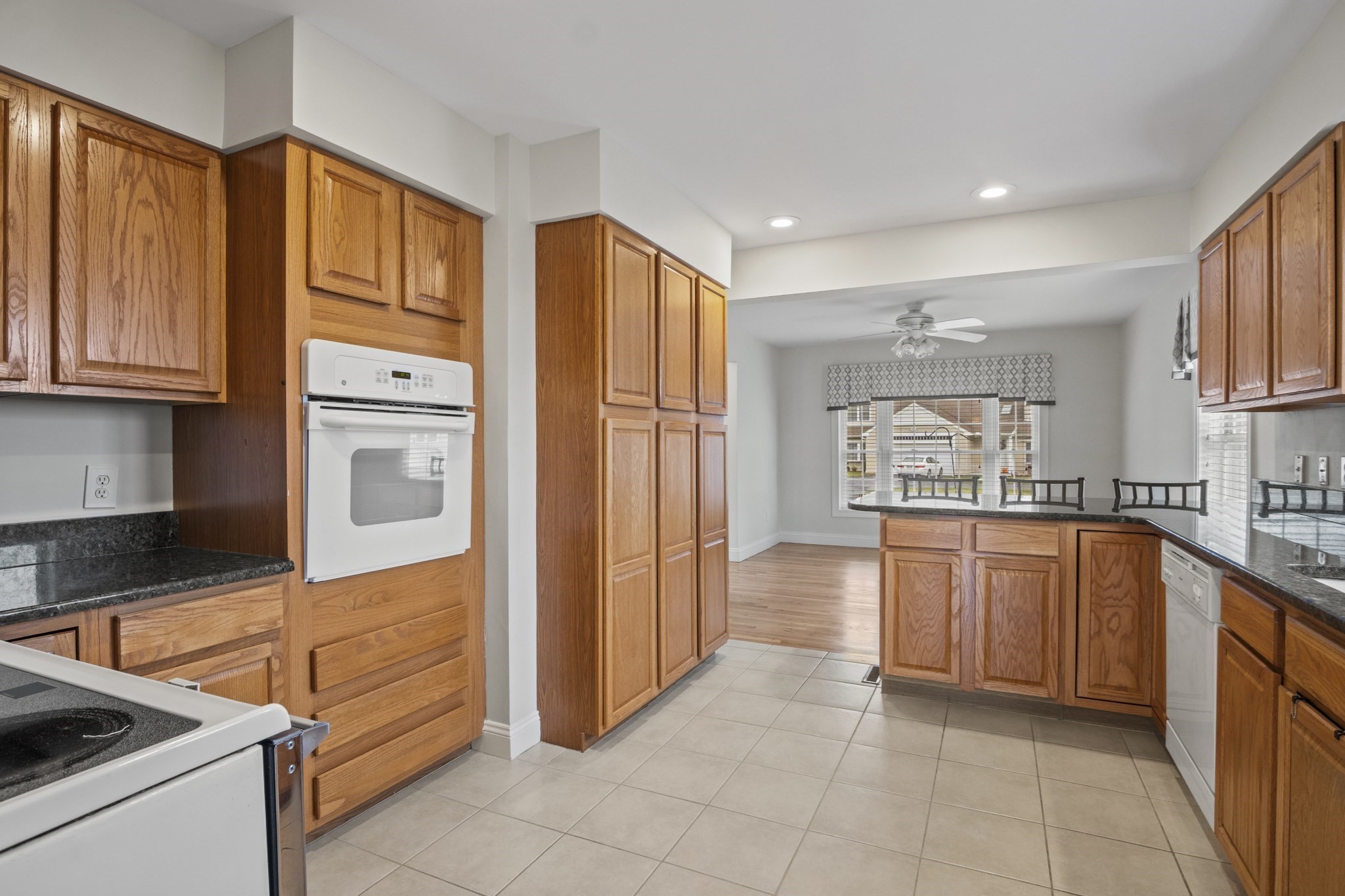71 Hillside Village Drive Unit 71, West Boylston, MA 01583 - Image 5