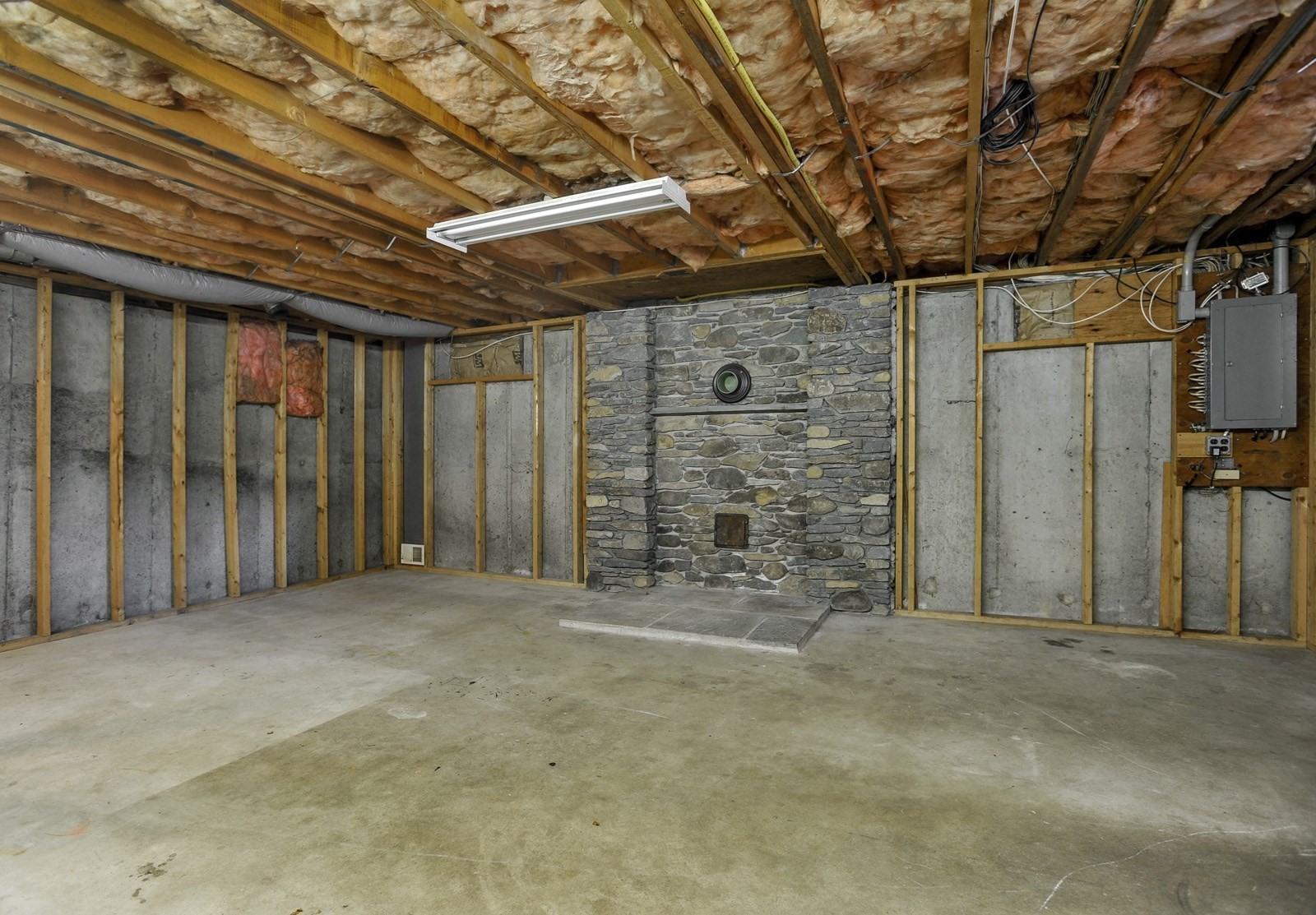 134 Crescent St, Hanson, MA 02341 - Image 31