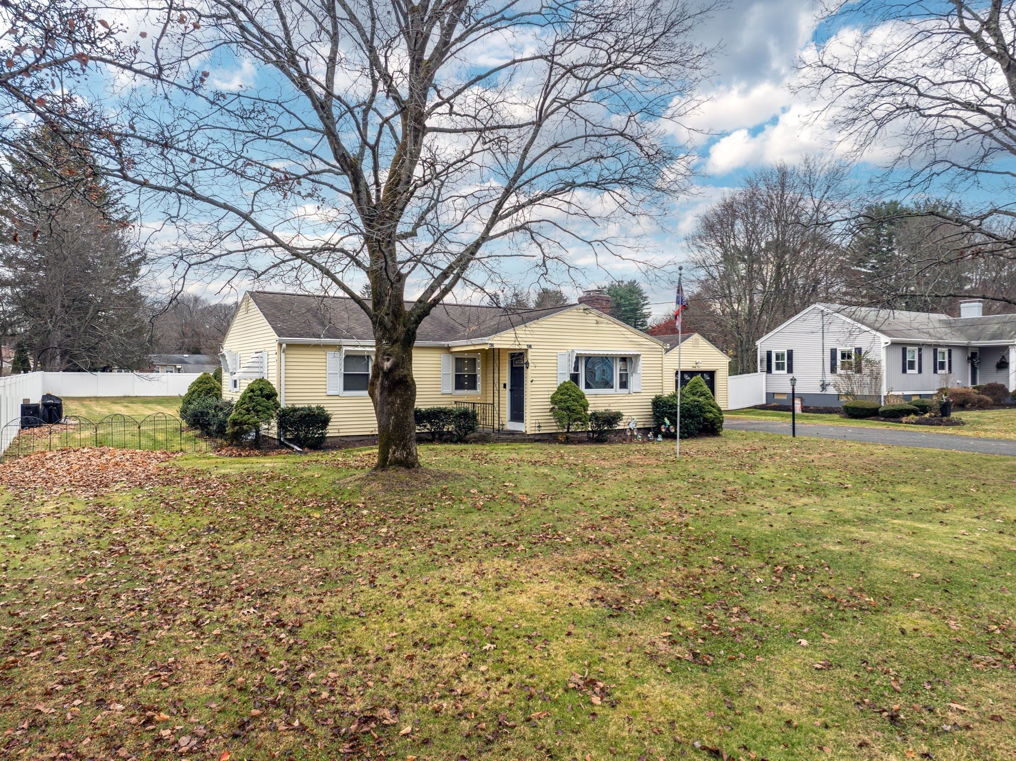 31 Stone Path Ln, West Springfield, MA 01089 - Image 2
