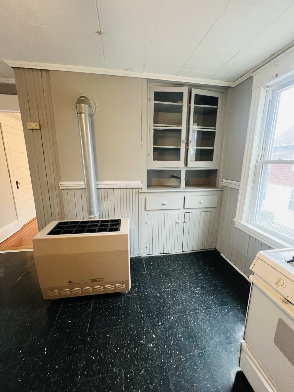 6 Longwood Dr, Methuen, MA 01844 - Image 3