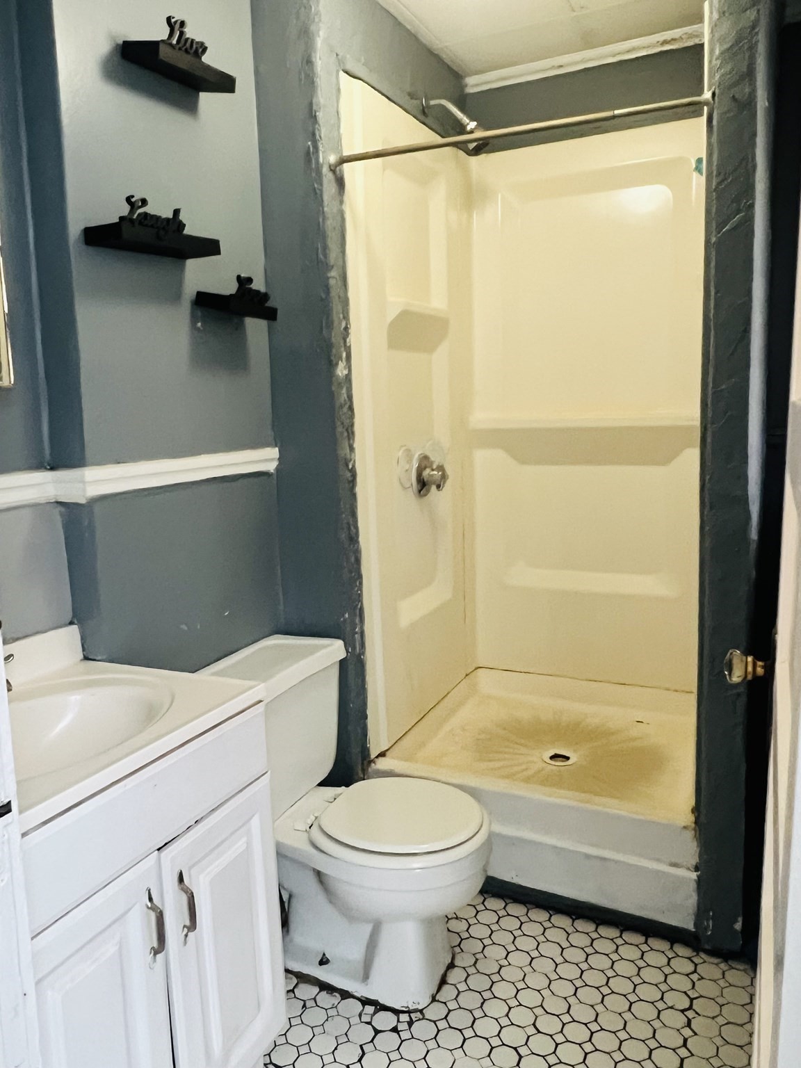 6 Longwood Dr, Methuen, MA 01844 - Image 8