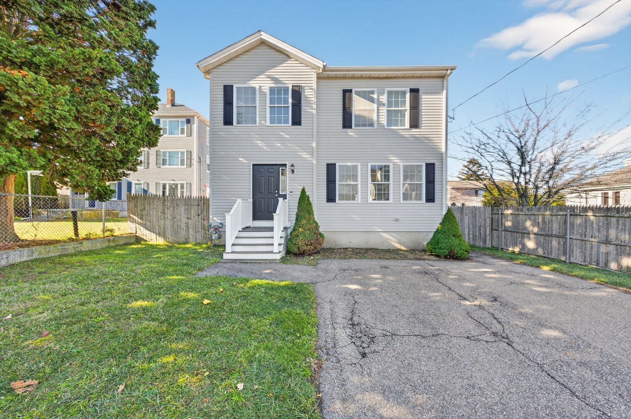 321 King Street, Fall River, MA 02724