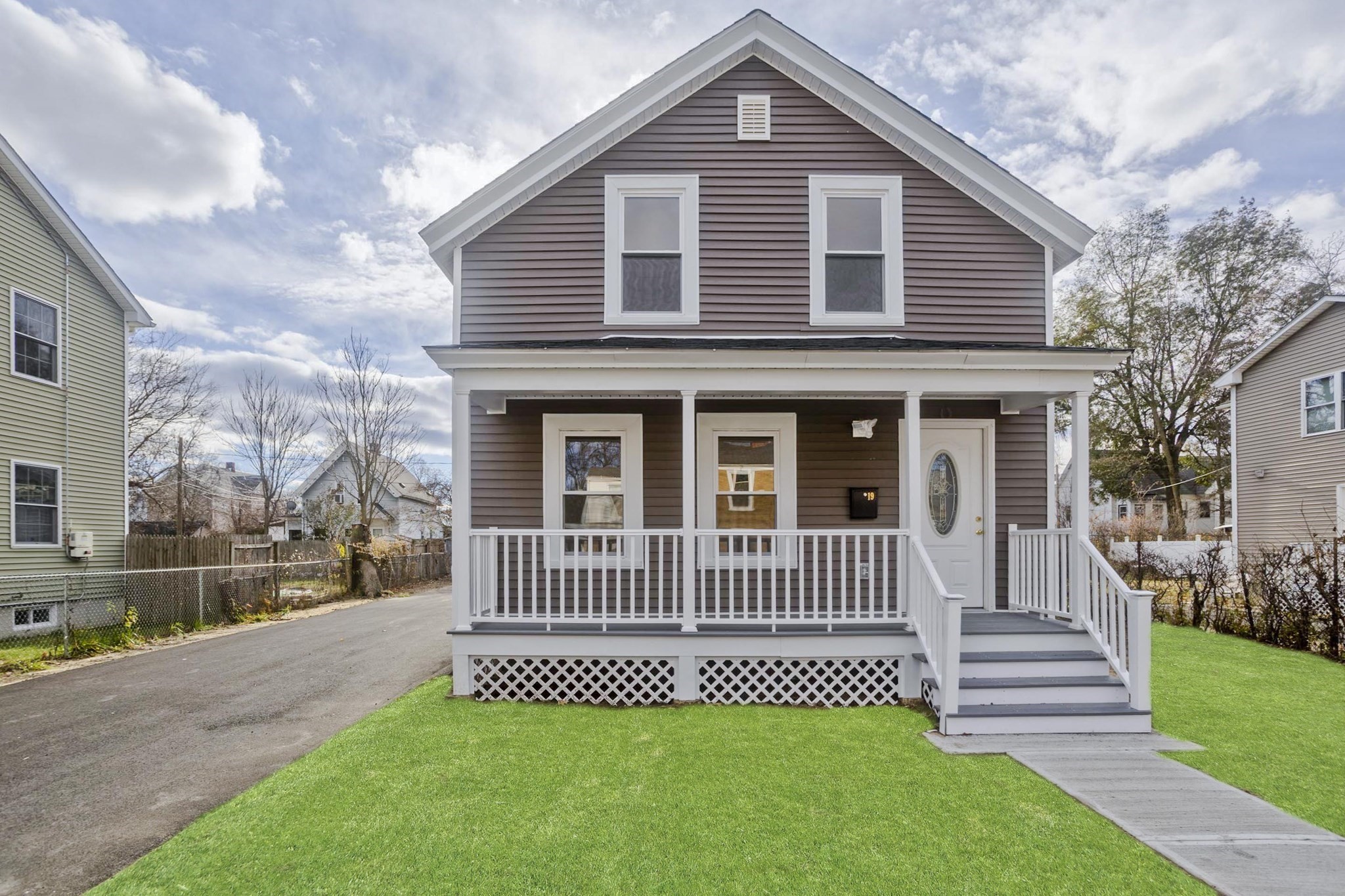 19 Quincy St, Springfield, MA 01109 - Image 1