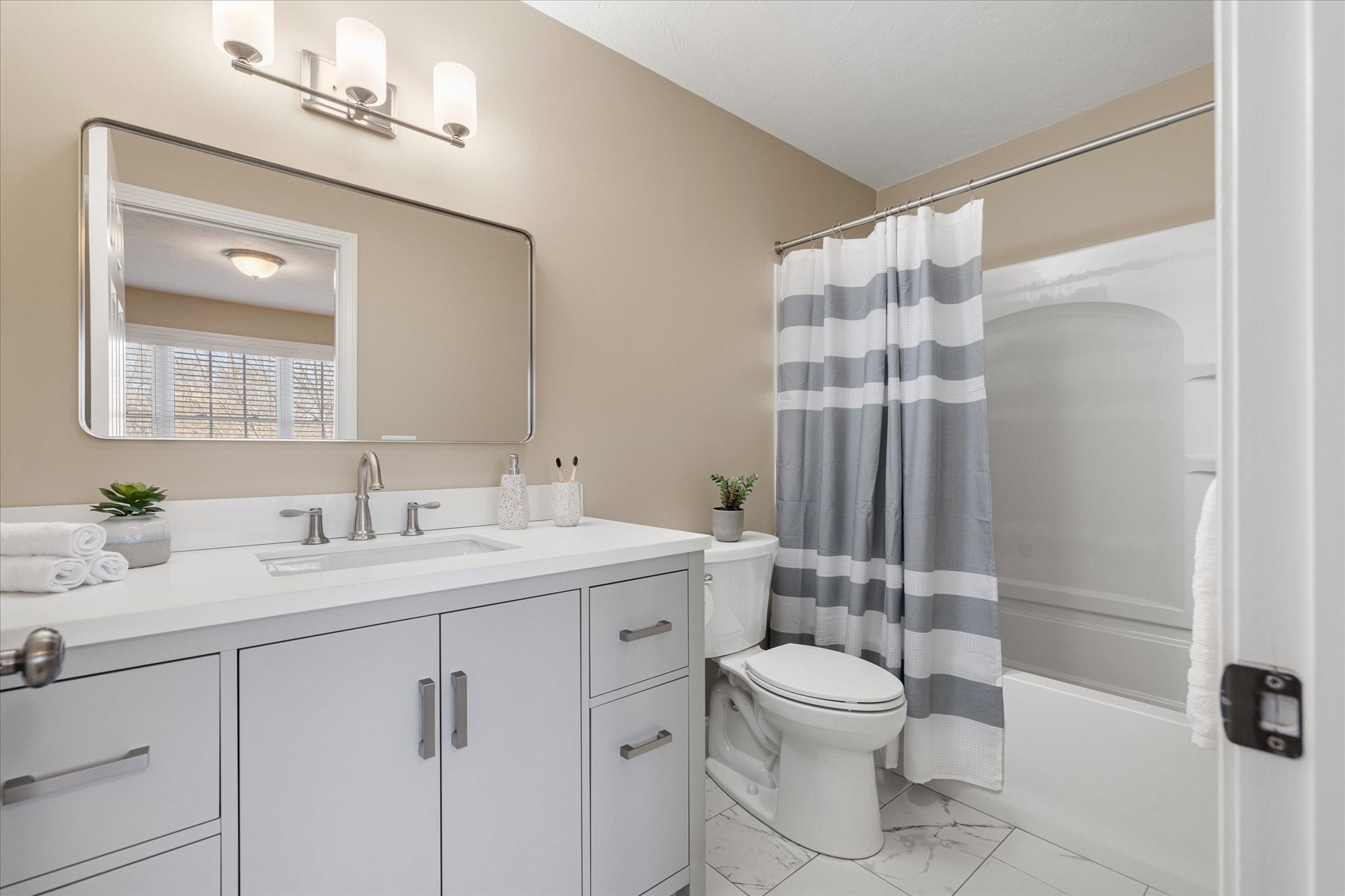 1 Juneberry Ln Unit 82, Worcester, MA 01606 - Image 18