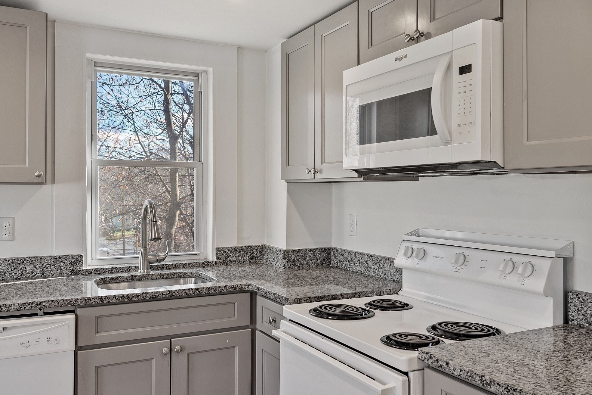 66 Clinton Street, Shrewsbury, MA 01545 - Image 7