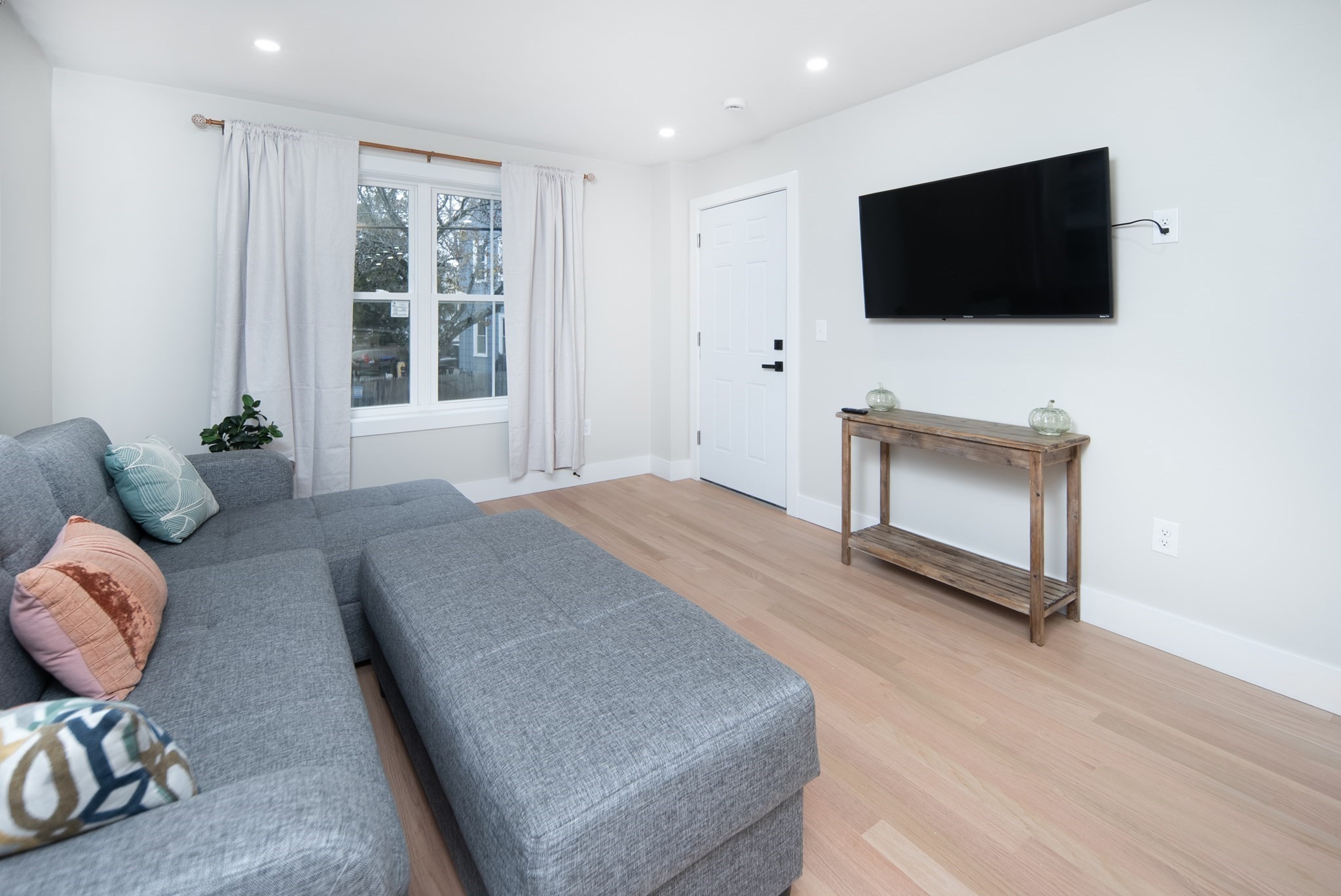 29 Dunford St, Providence, RI 02909 - Image 3