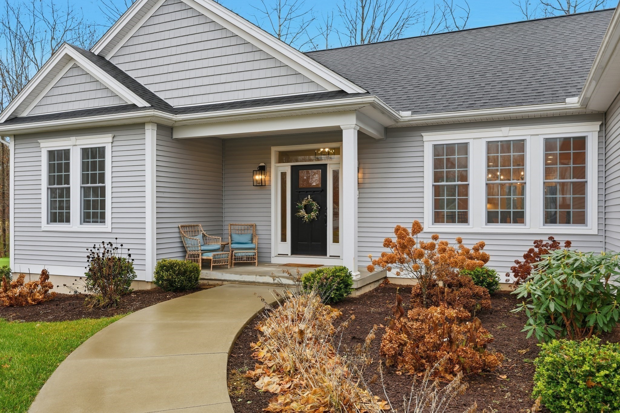 28 Sycamore Cir, Belchertown, MA 01007 - Image 2