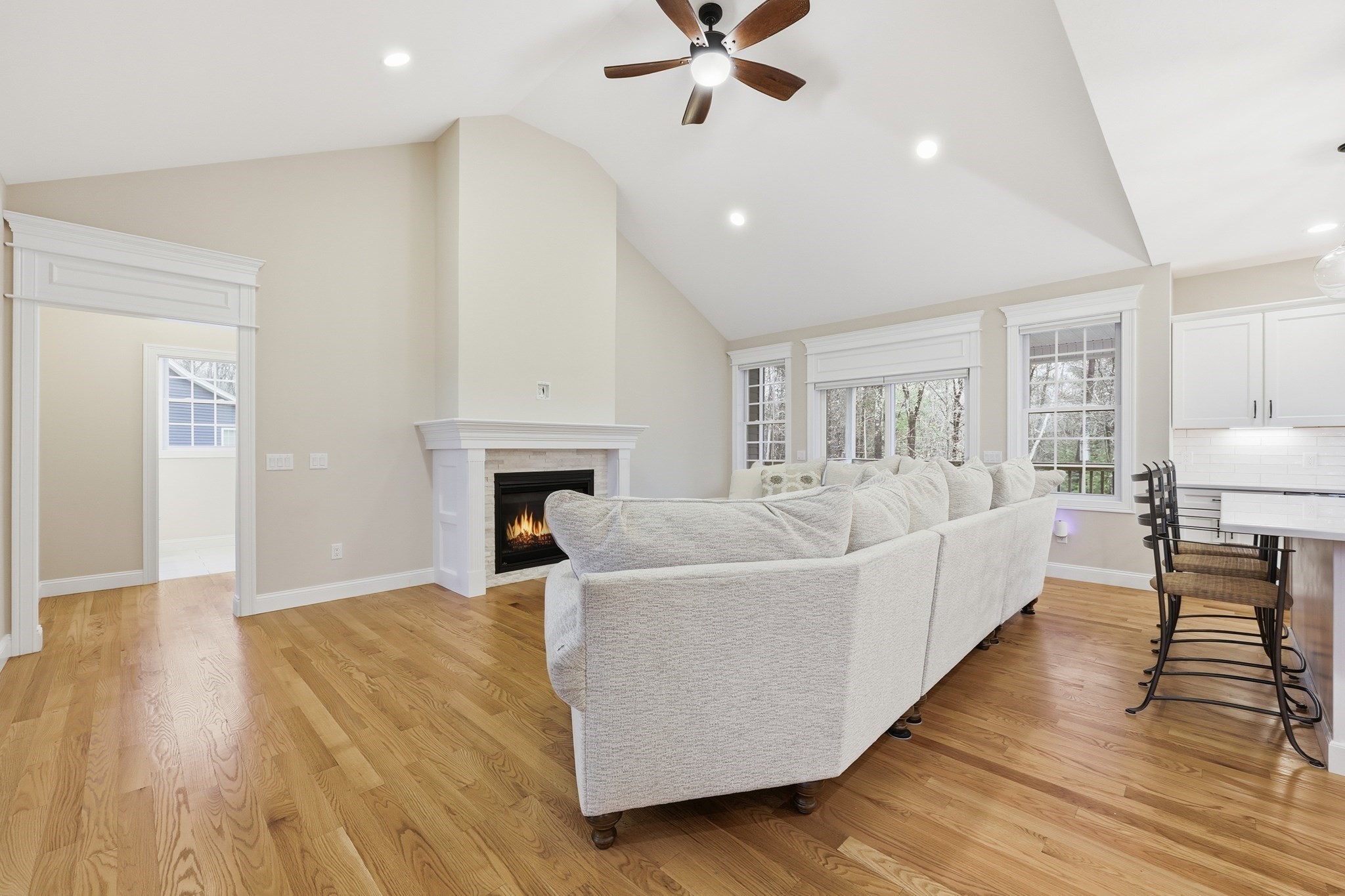 28 Sycamore Cir, Belchertown, MA 01007 - Image 8