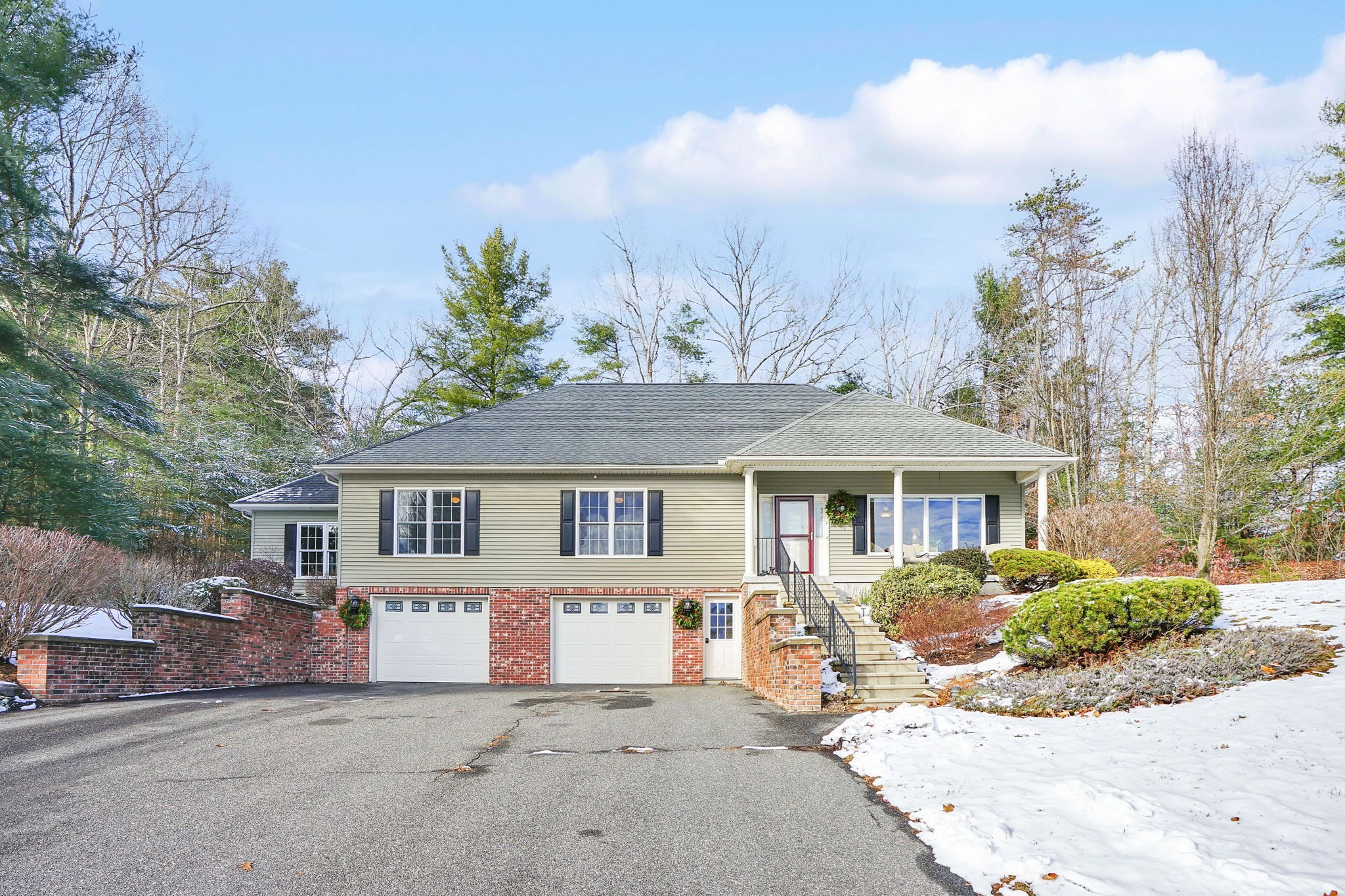 1 Pioneer Dr, Palmer, MA 01069 - Image 1