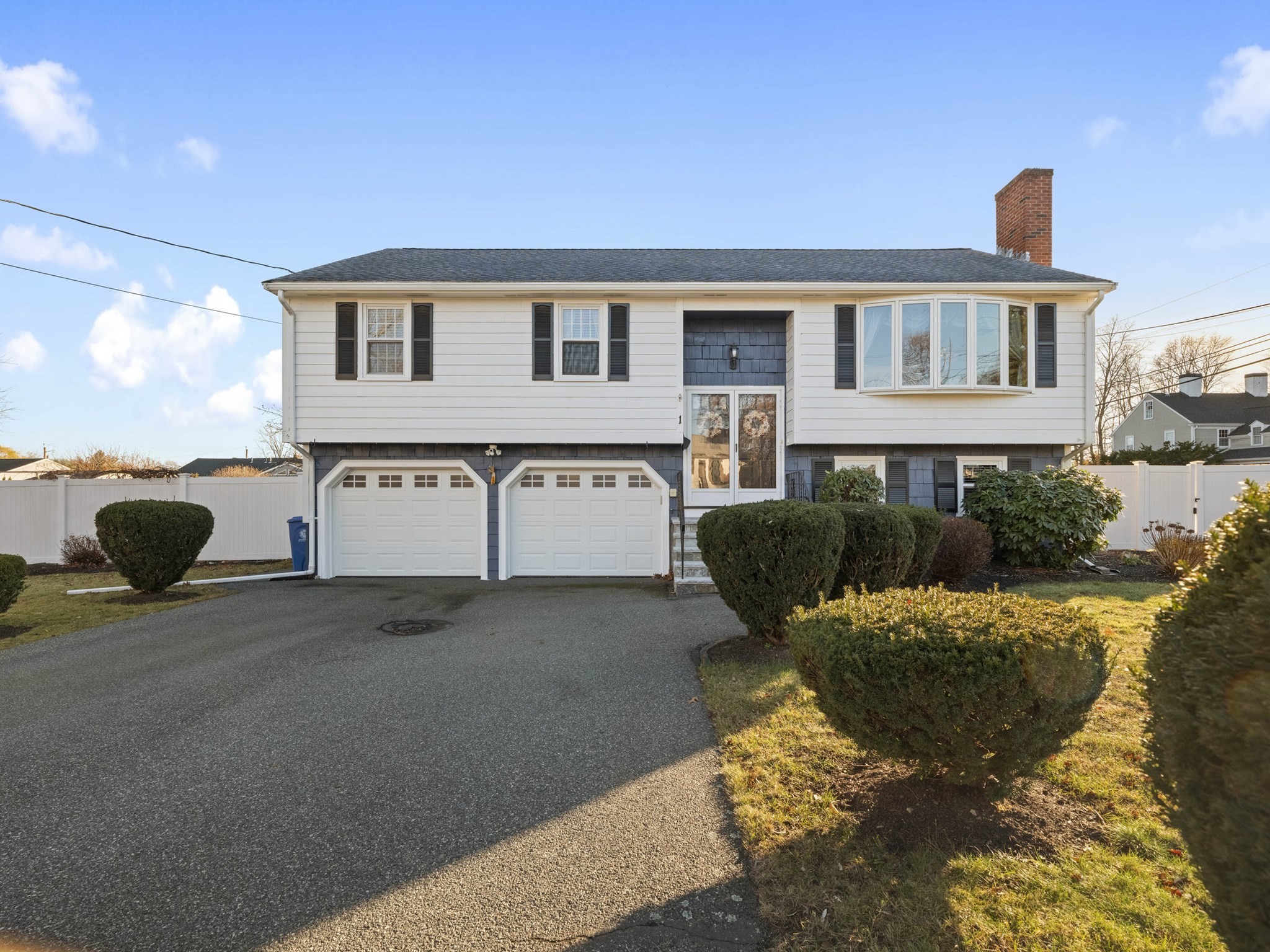 1 Mansfield Dr, Wakefield, MA 01880 - Image 1