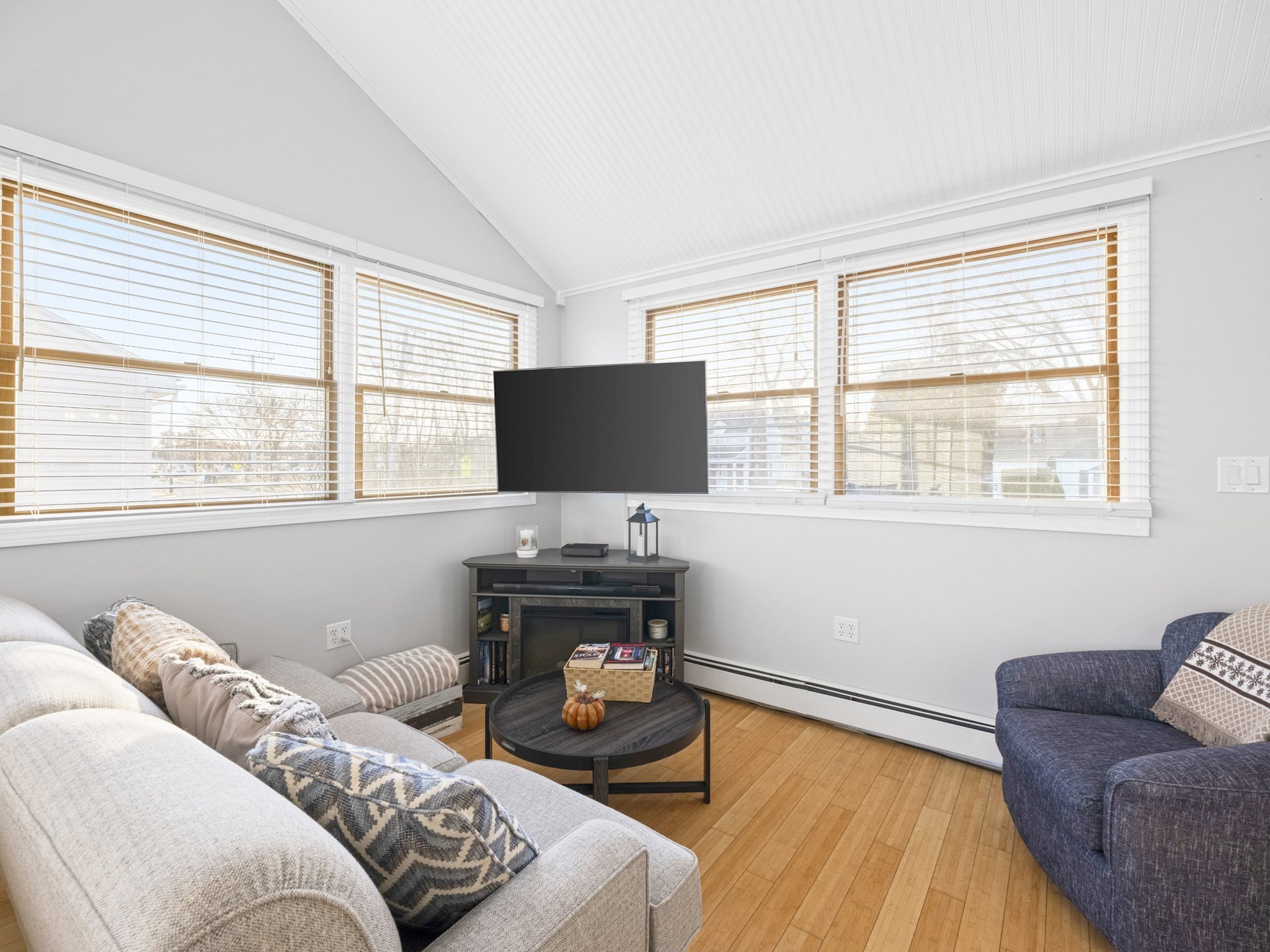 1 Mansfield Dr, Wakefield, MA 01880 - Image 14