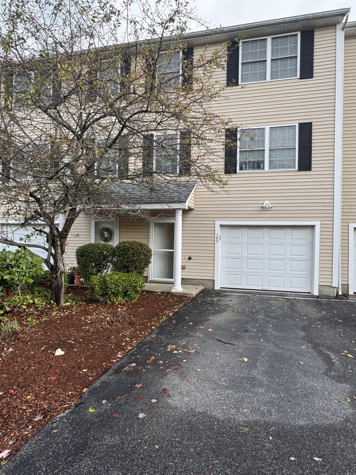 81 Salem Rd Unit 102, Billerica, MA 01821 - Image 1