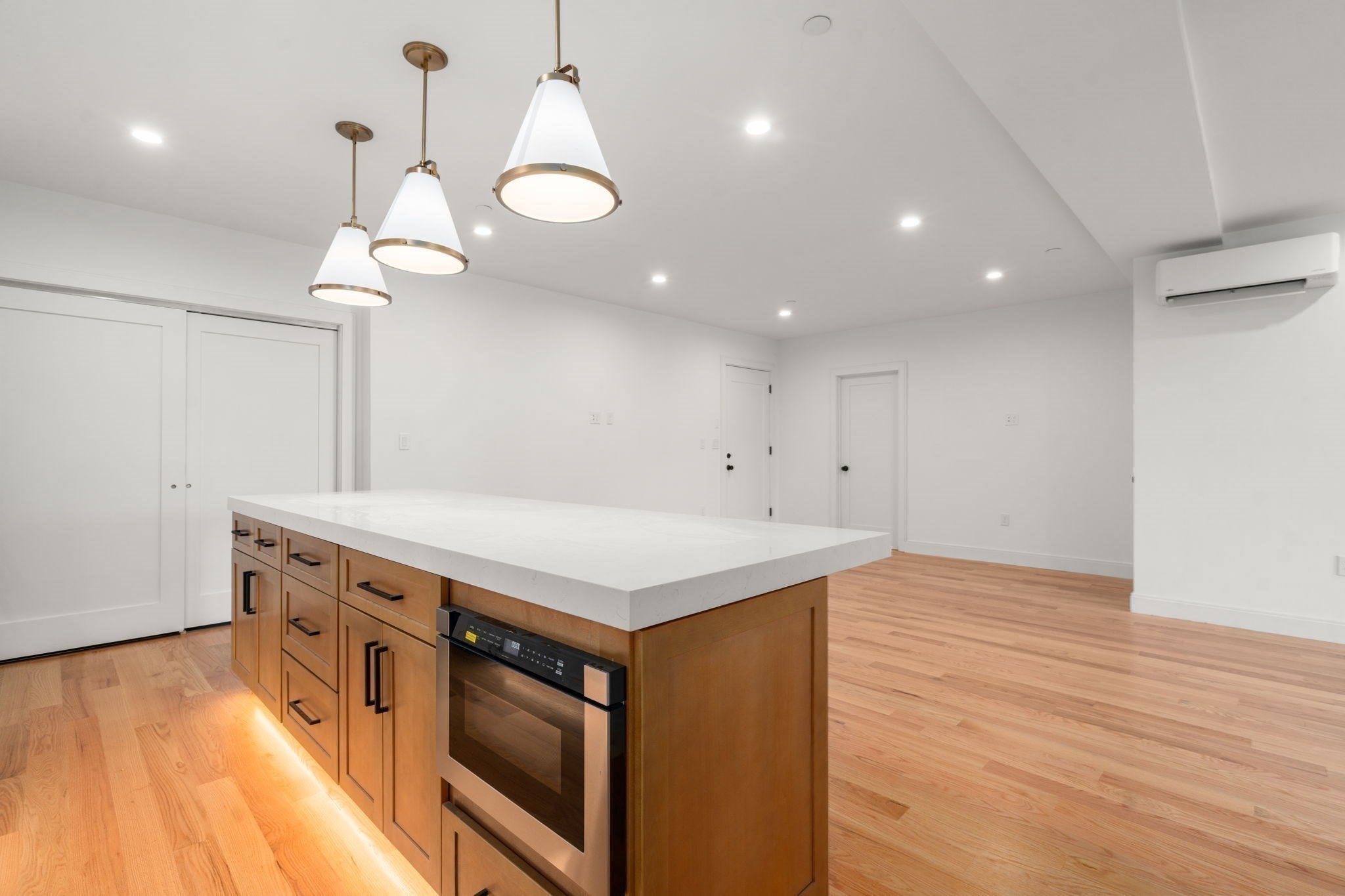 9 Sydney Unit 202, Dorchester, Boston, MA 02125 - Image 4