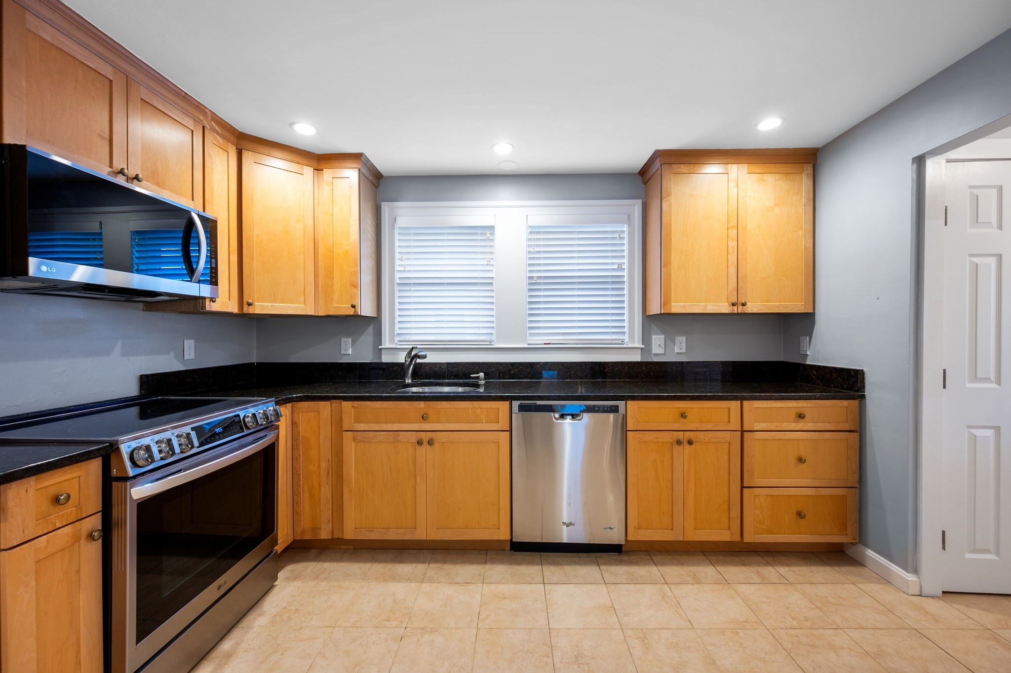 438 Central Ave Unit 2, Milton, MA 02186 - Image 12
