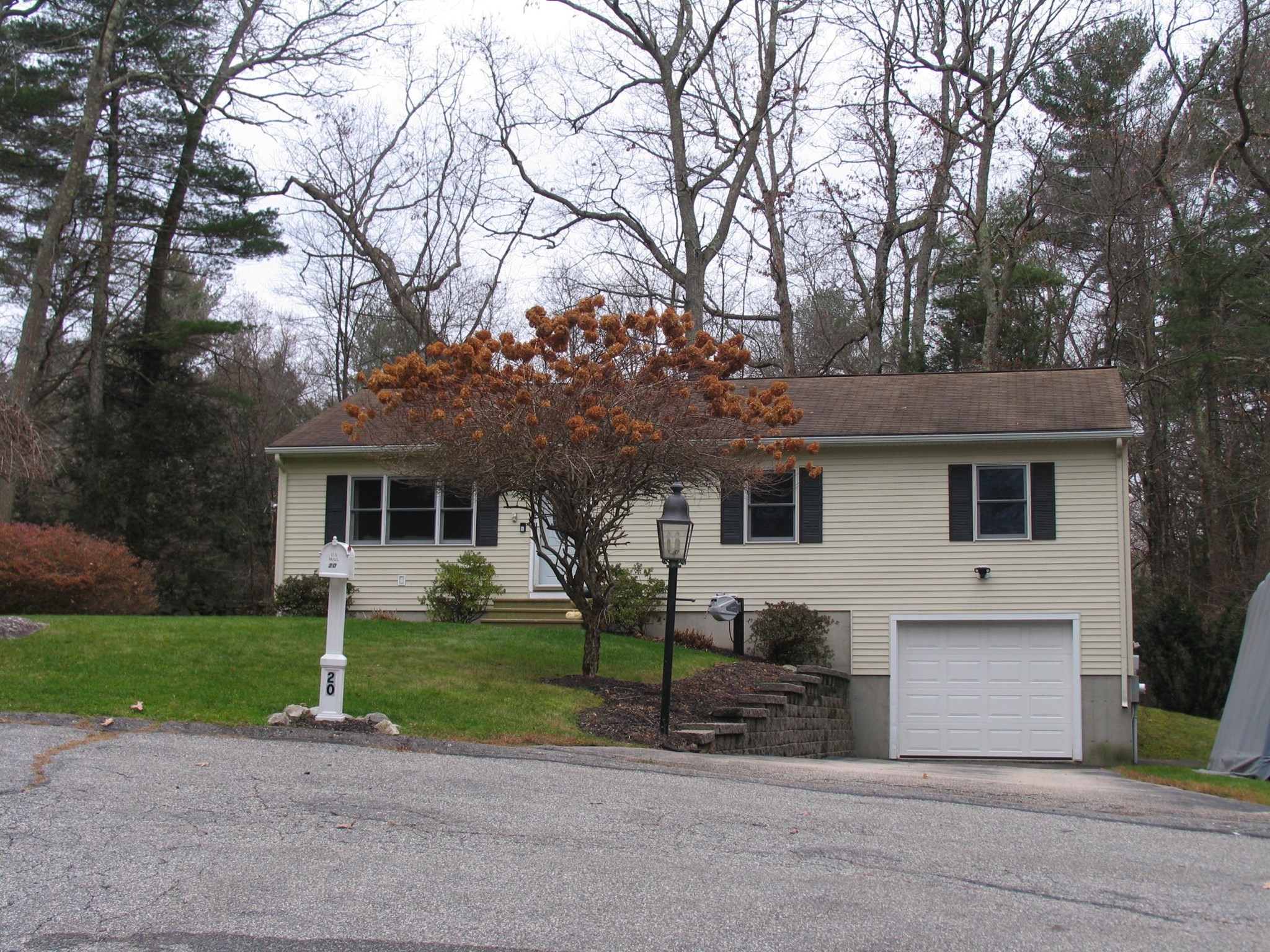 20 Drury Ln, Oxford, MA 01540 - Image 2