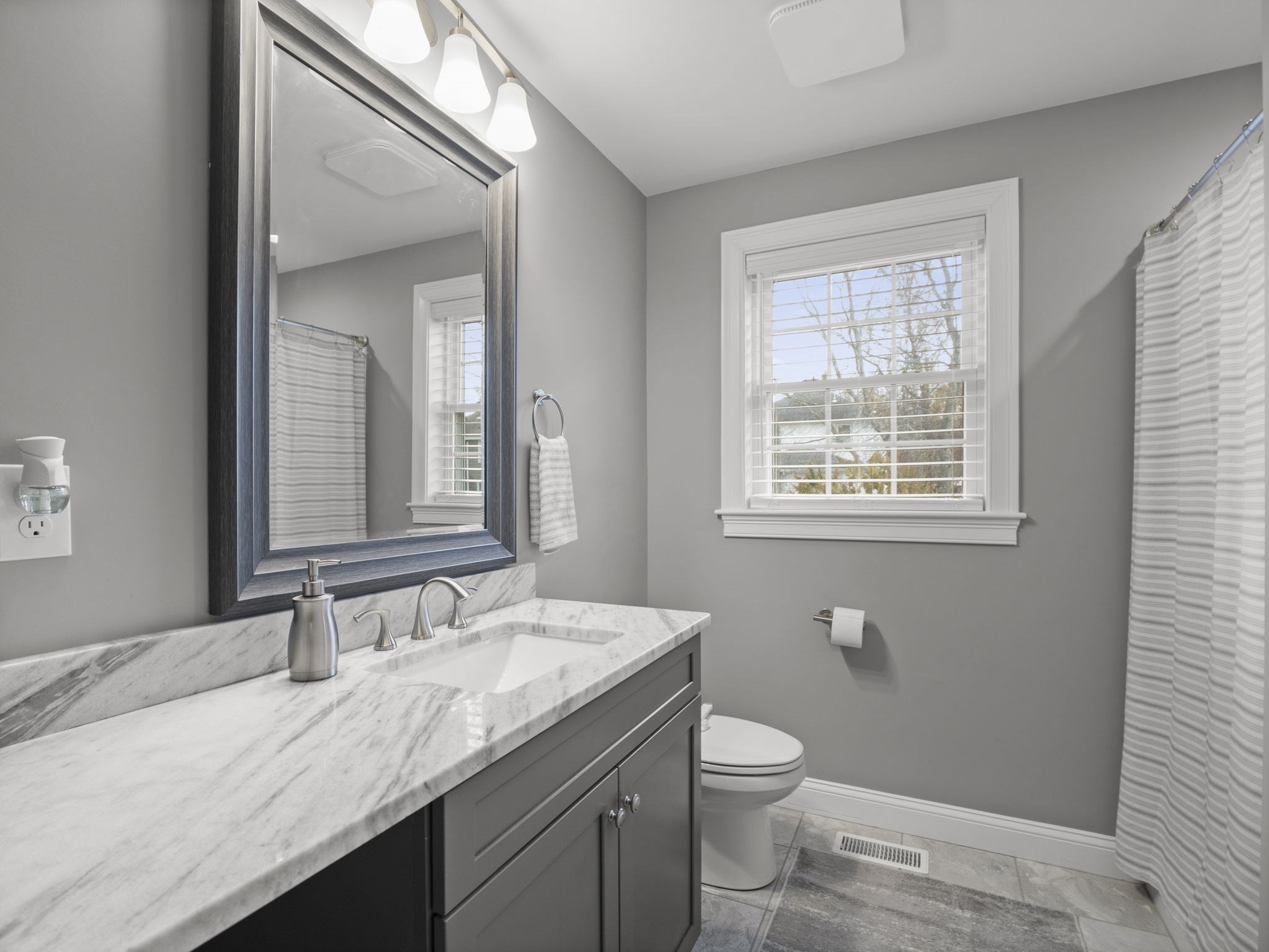 10 Greenville St, Billerica, MA 01821 - Image 33