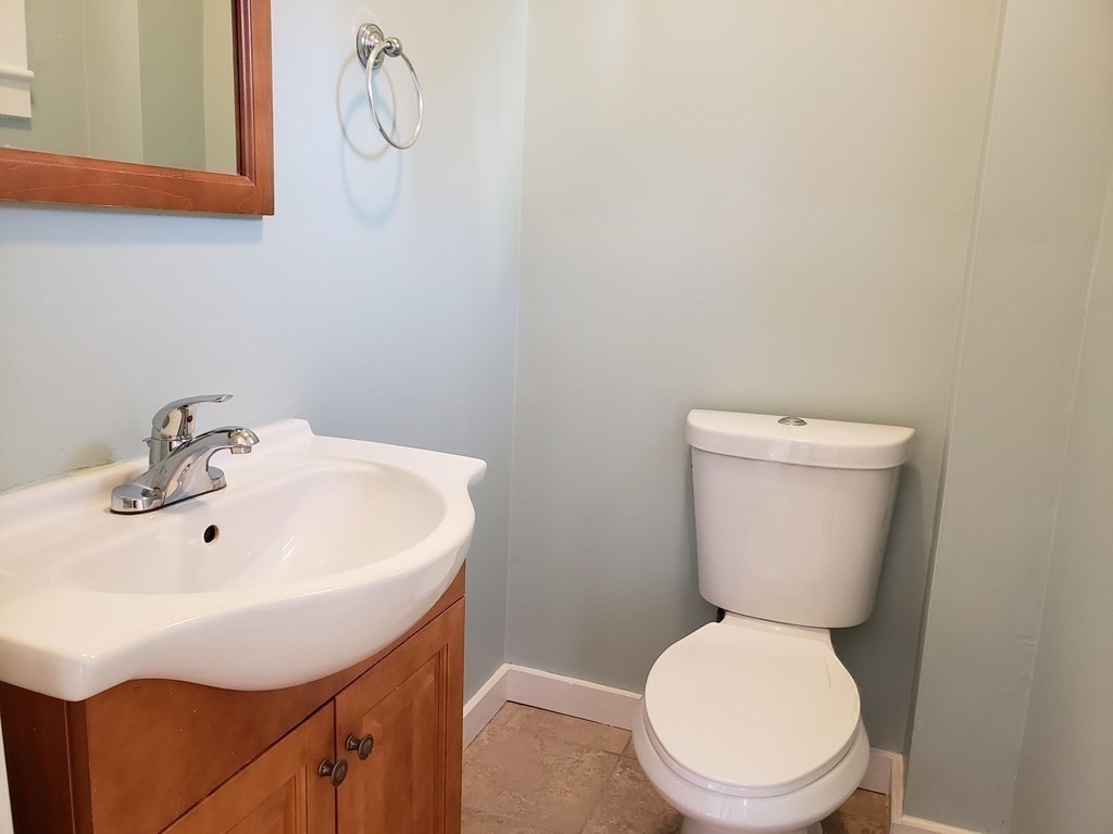 111 Howe St, Marlborough, MA 01752 - Image 17