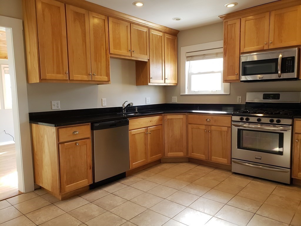 111 Howe St, Marlborough, MA 01752 - Image 3