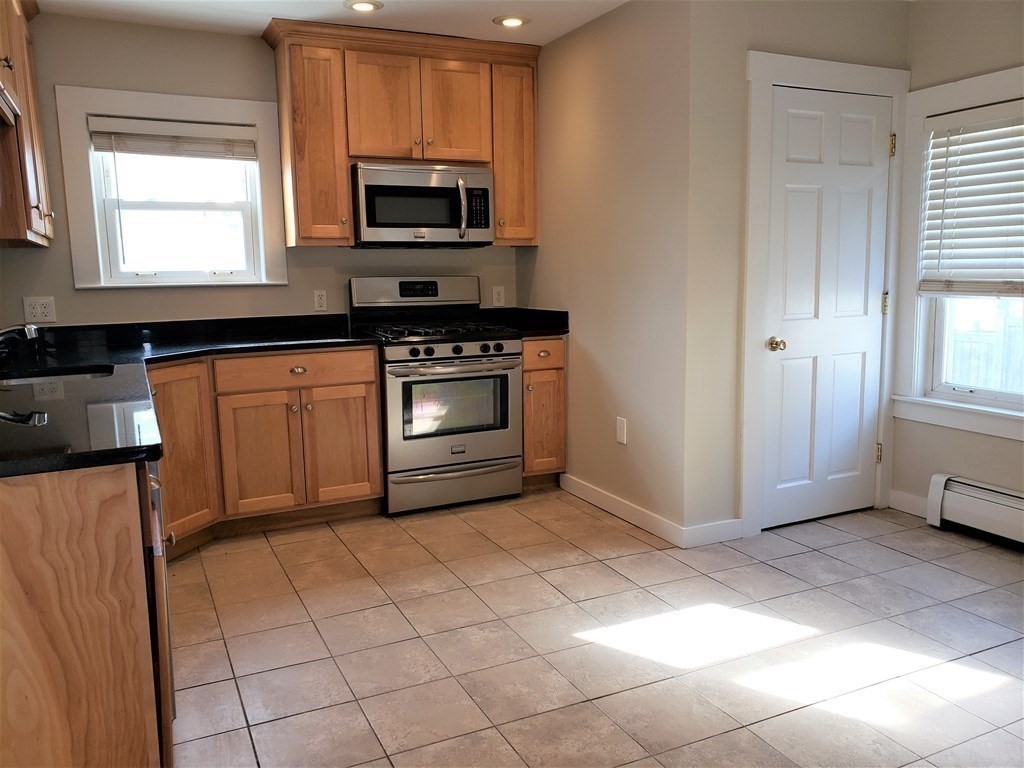 111 Howe St, Marlborough, MA 01752 - Image 5