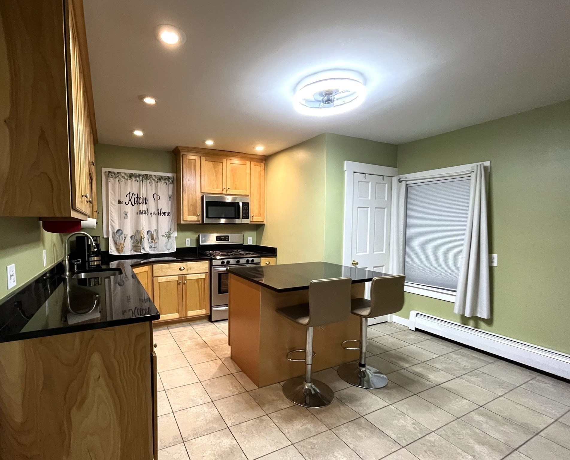 111 Howe St, Marlborough, MA 01752 - Image 8