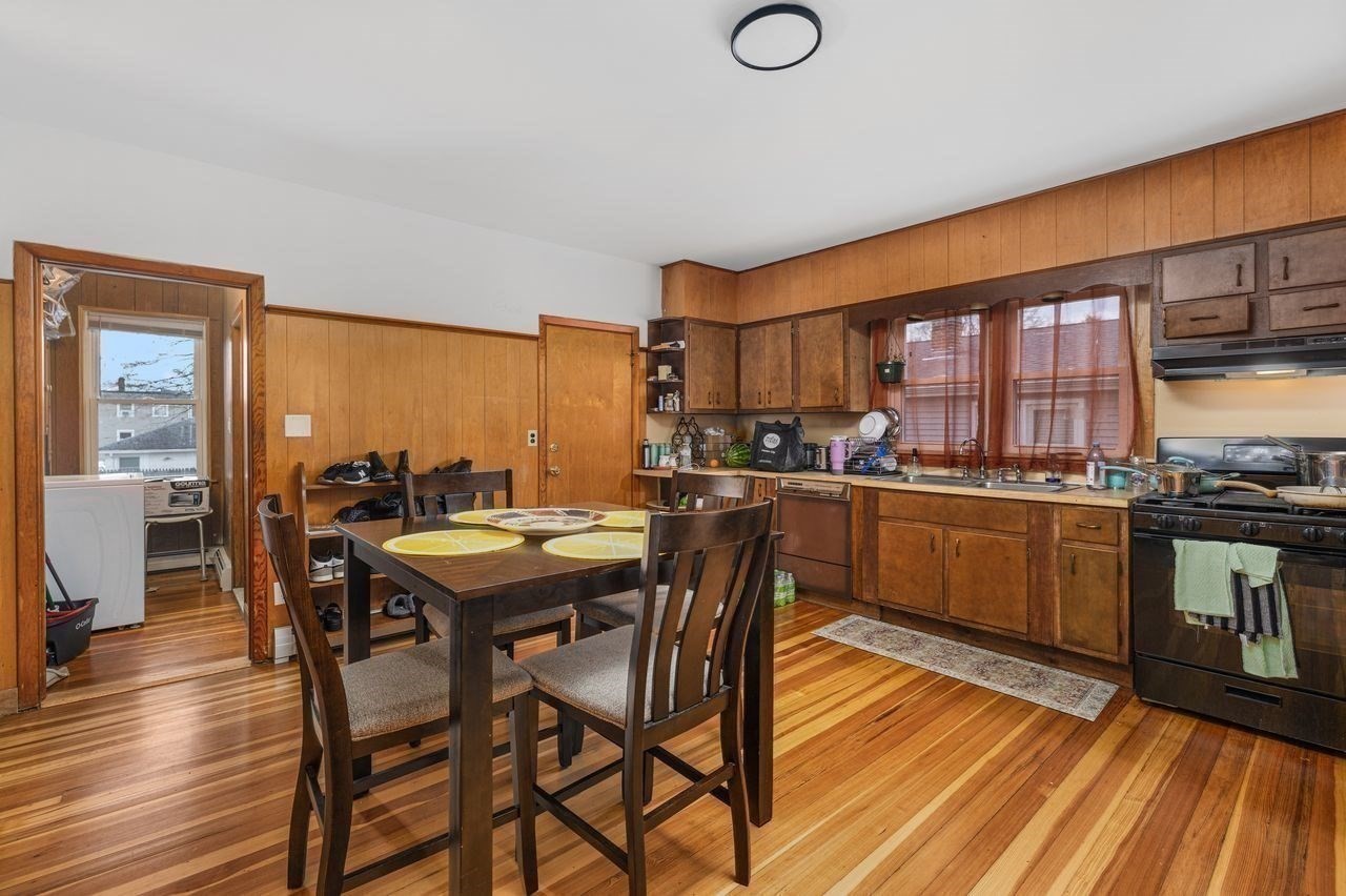 54 Randall Street, Cranston, RI 02920 - Image 28