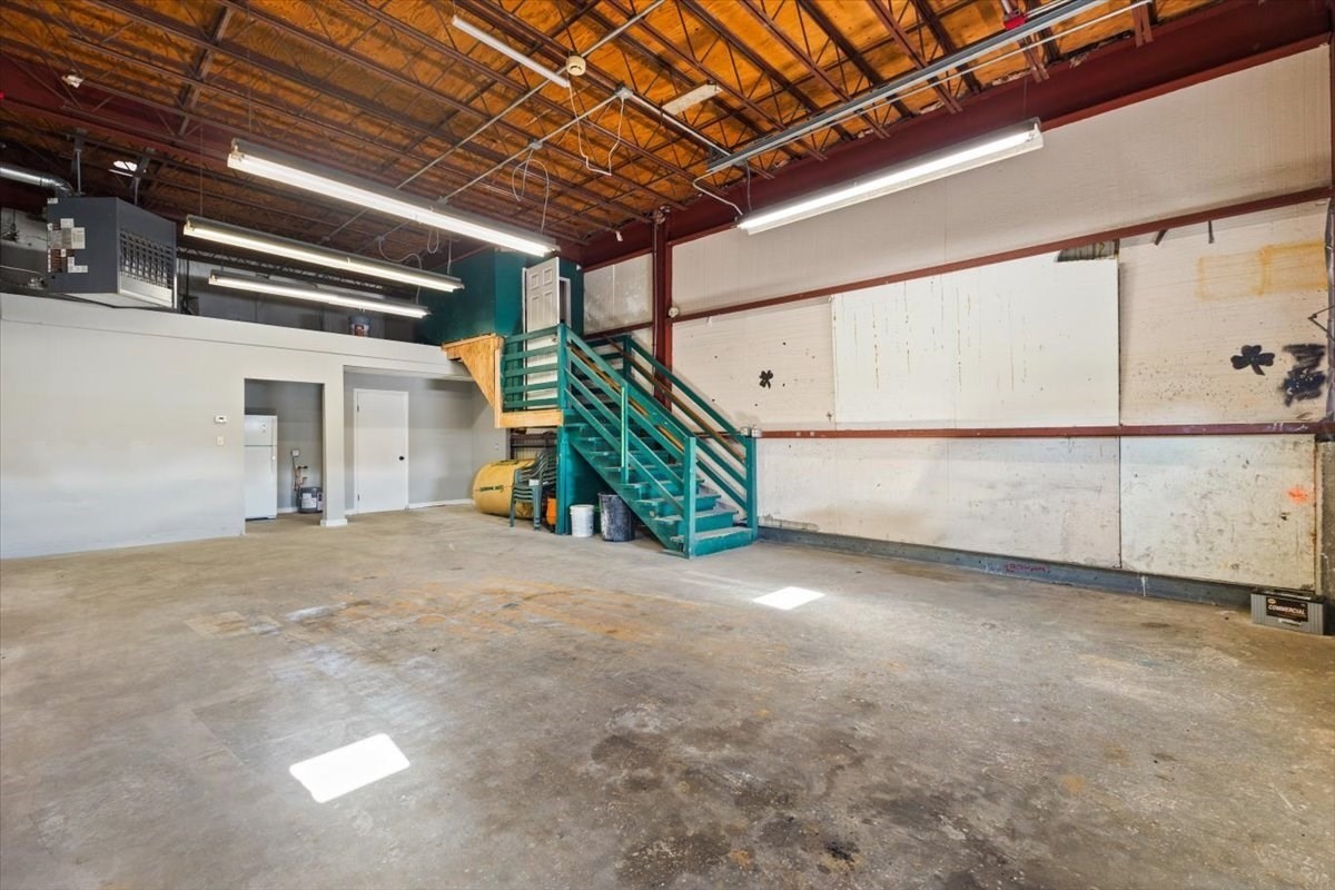 593 Montaup St, Fall River, MA 02724 - Image 13