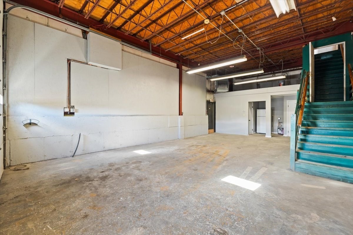 593 Montaup St, Fall River, MA 02724 - Image 14