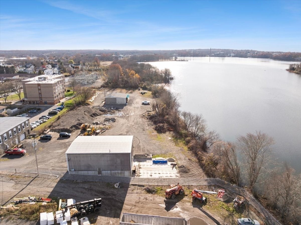 593 Montaup St, Fall River, MA 02724 - Image 26